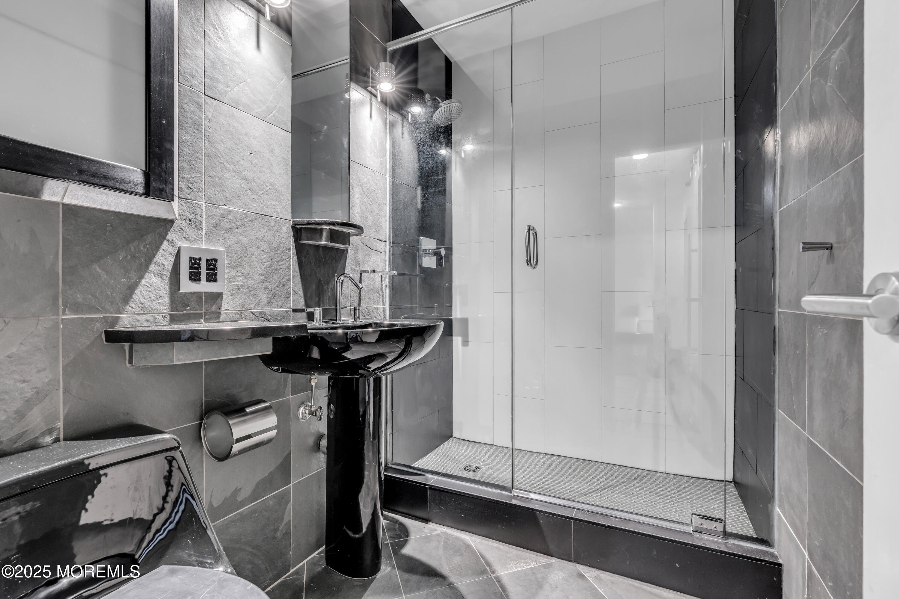 28 Riverside Avenue 8J, Red Bank, NJ, 07701 image 15