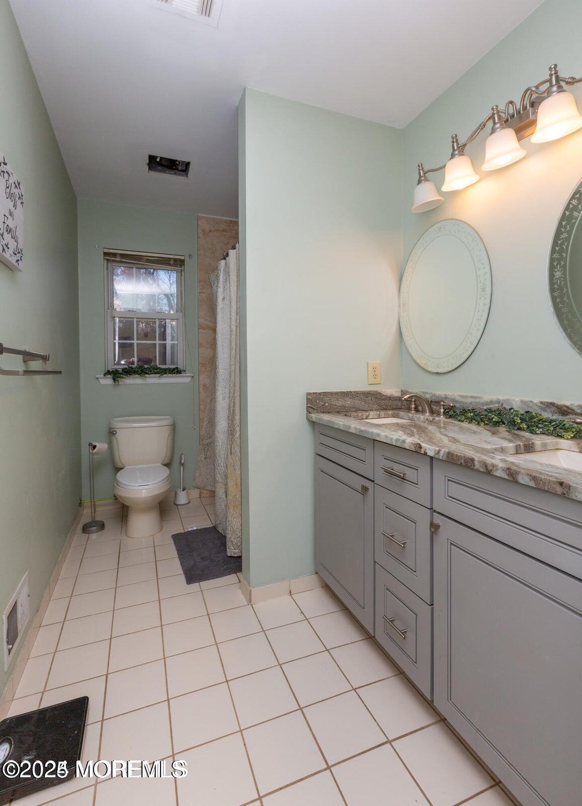 25 Pioneer Court, Freehold, NJ, 07728 image 30