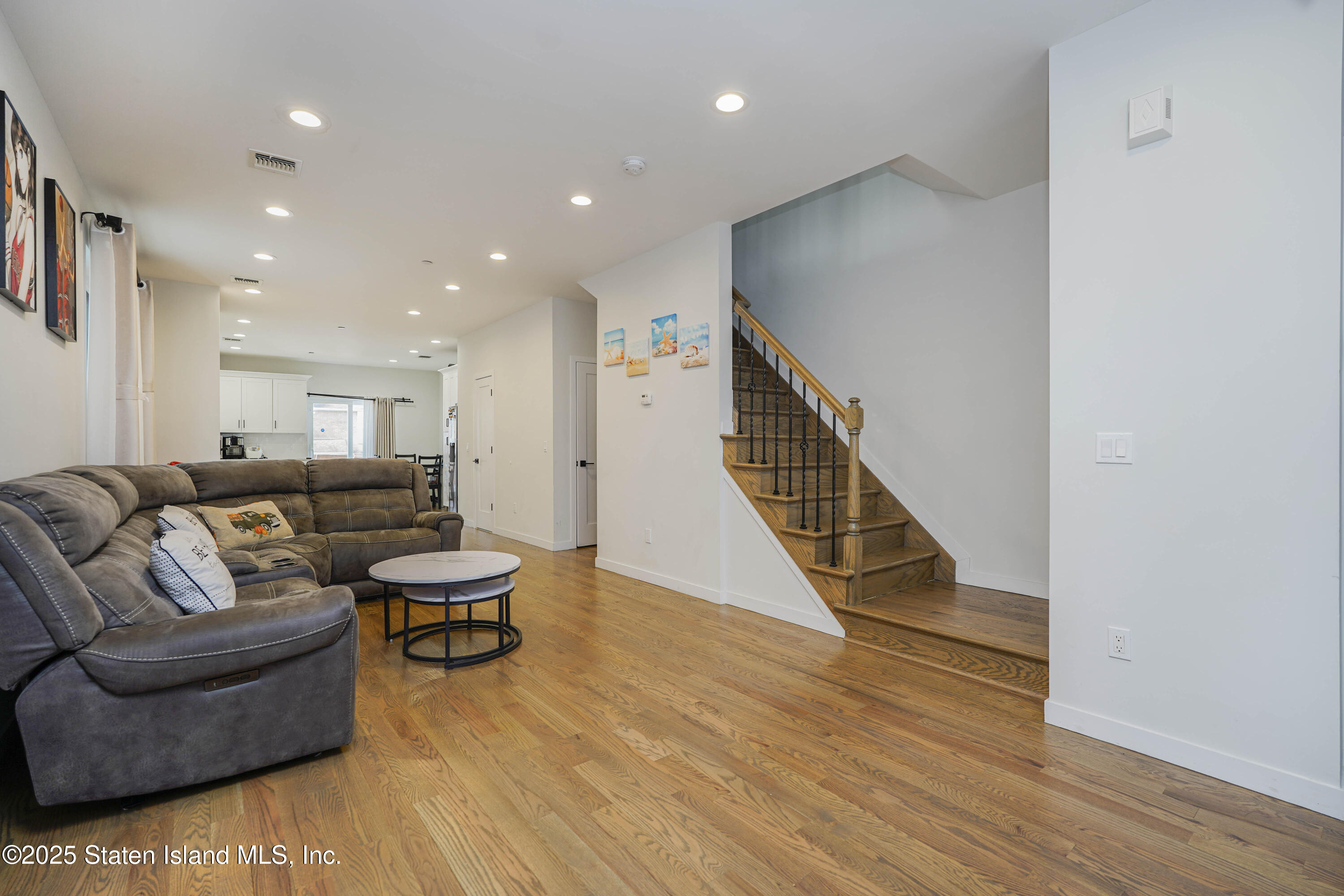 94 Glover Street, Staten Island, NY, 10308 image 7