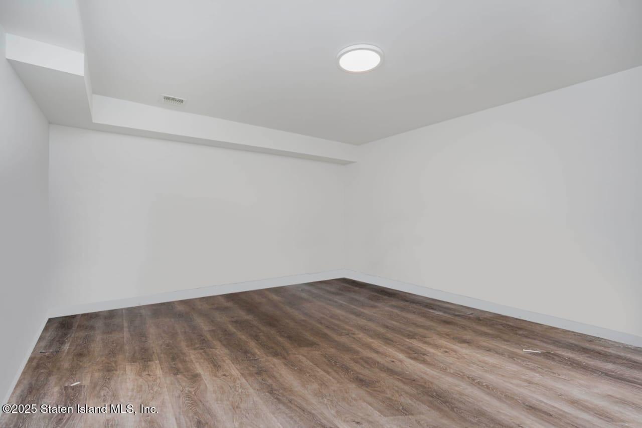 94 Glover Street, Staten Island, NY, 10308 image 25