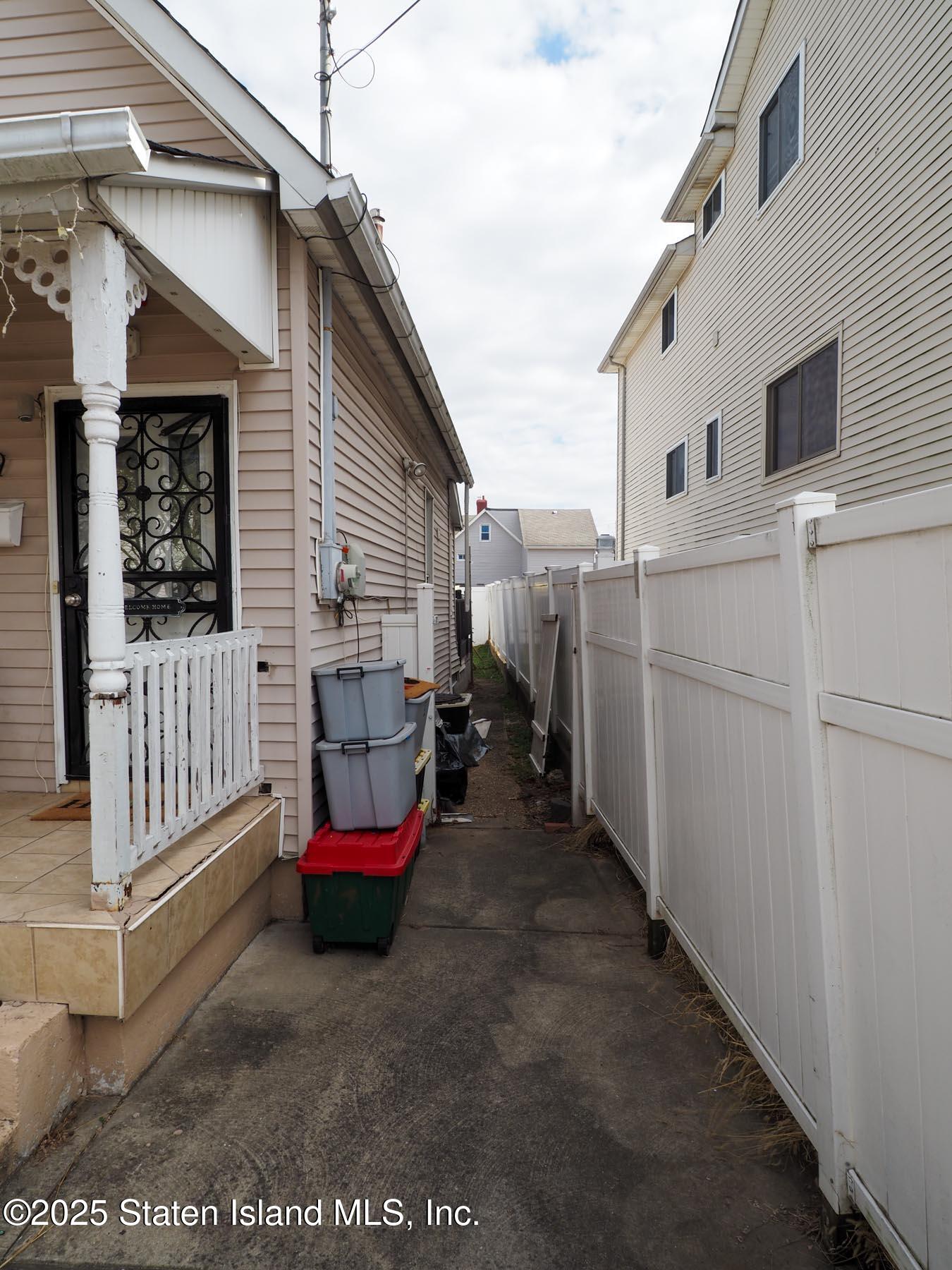 39 Post Lane, Staten Island, NY, 10303 image 20