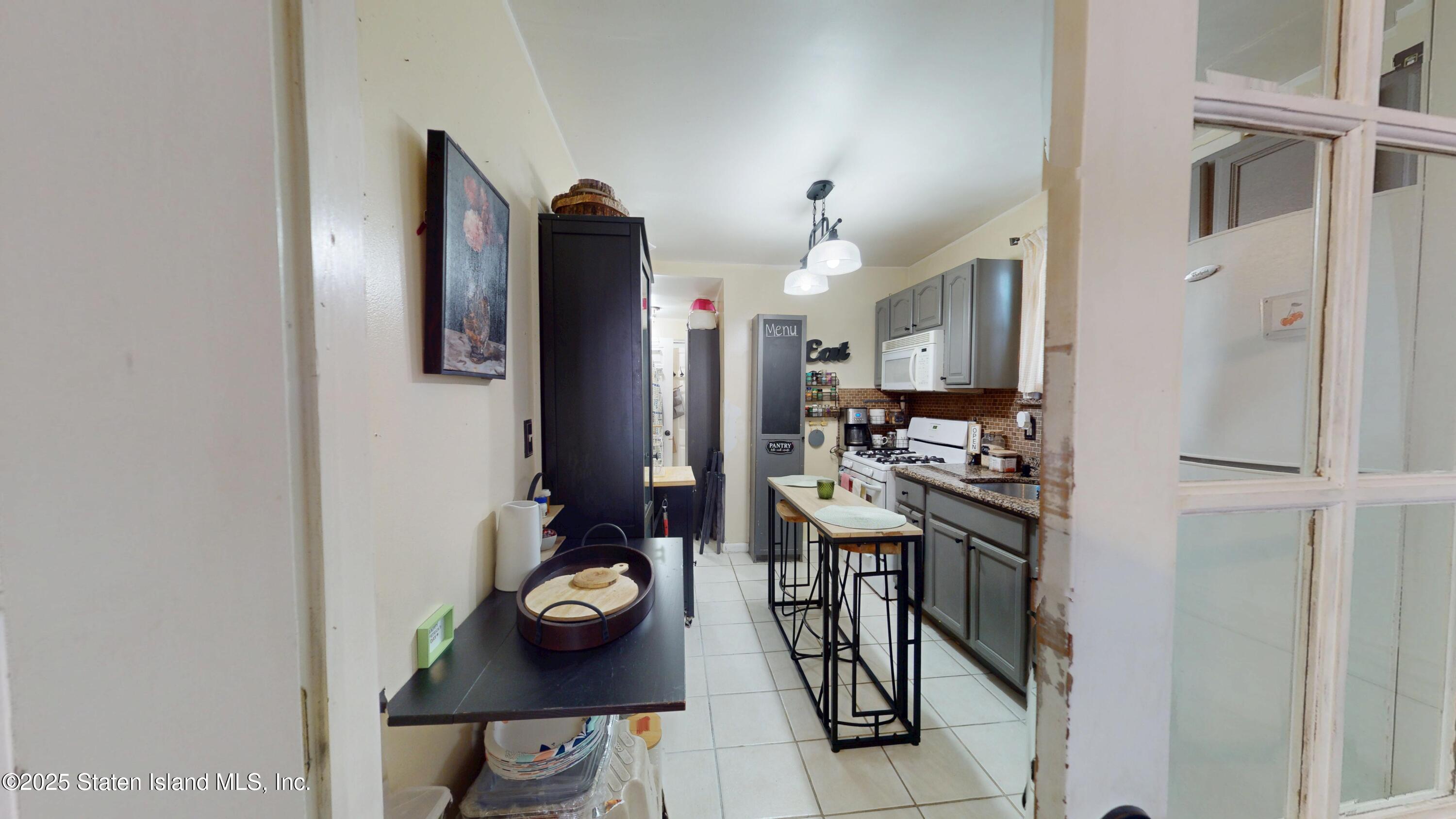 39 Post Lane, Staten Island, NY, 10303 image 6