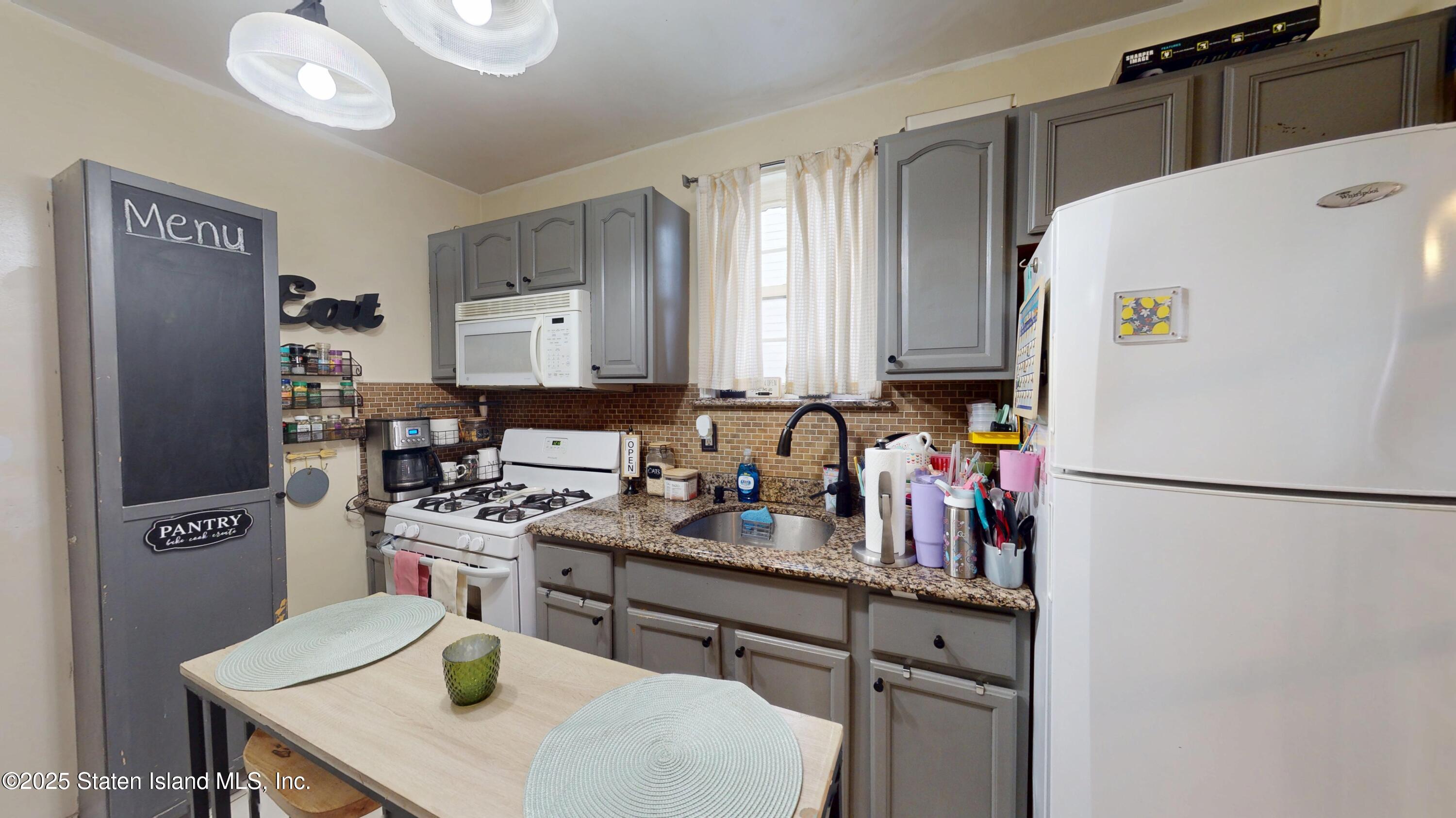 39 Post Lane, Staten Island, NY, 10303 image 7
