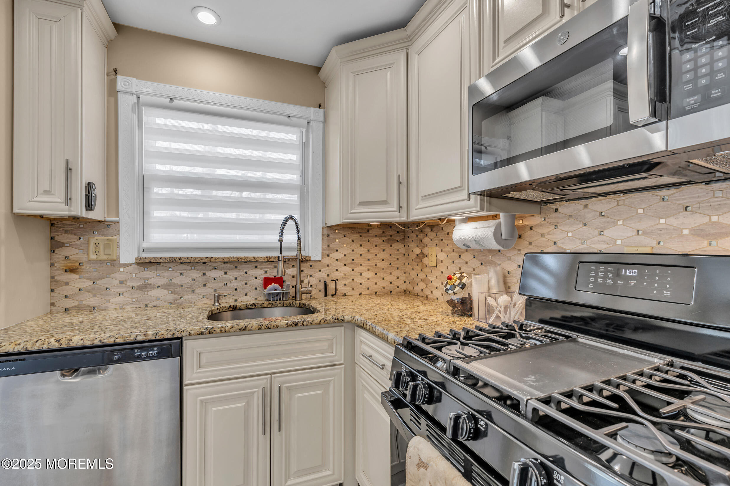 5 Florida Place, Jackson, NJ, 08527 image 24