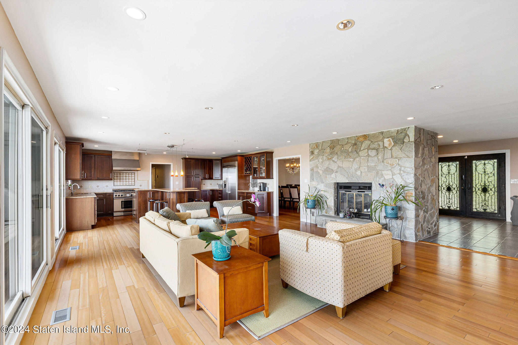 90 Flagg Place, Staten Island, NY, 10304 image 16