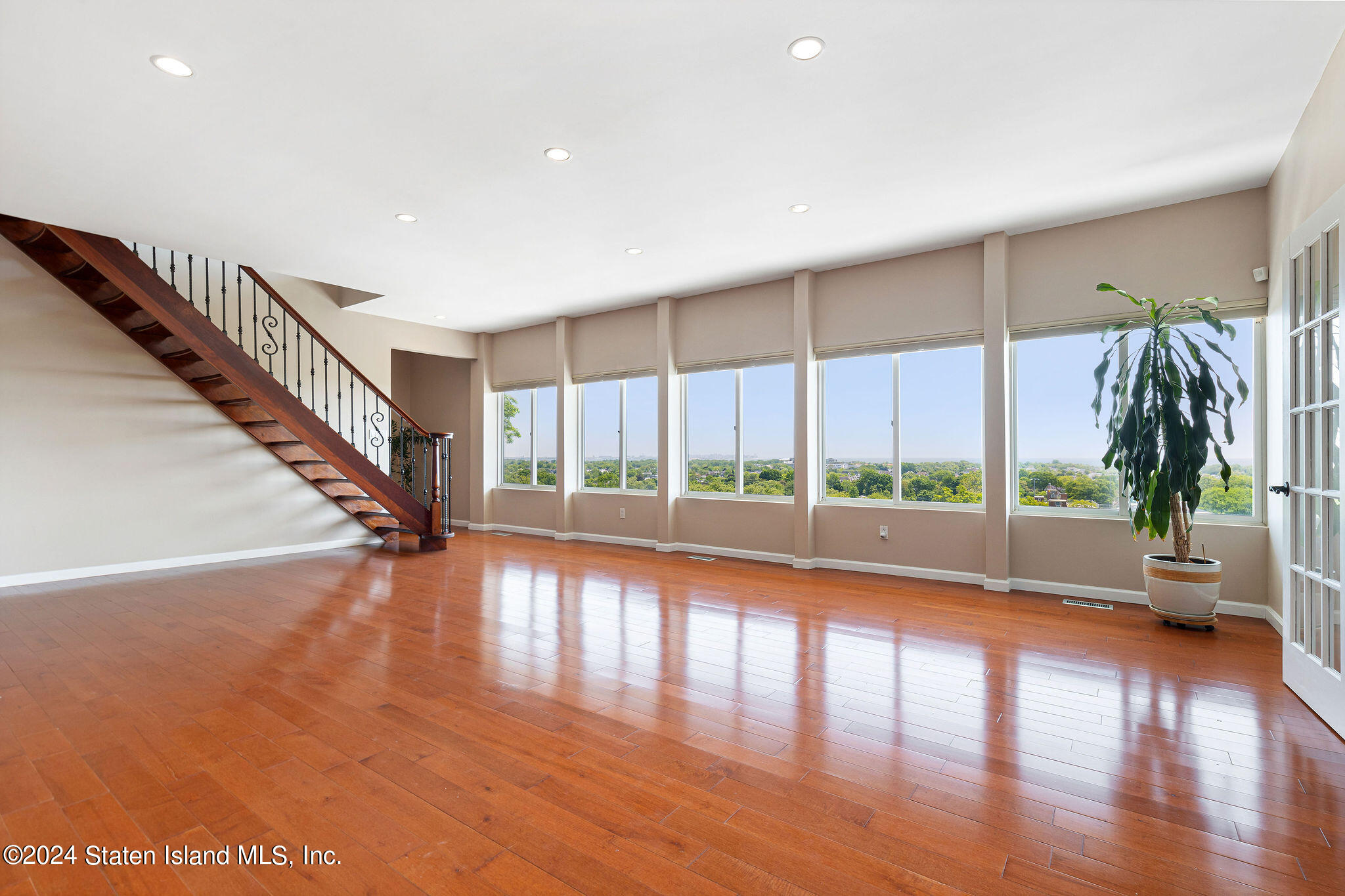 90 Flagg Place, Staten Island, NY, 10304 image 39
