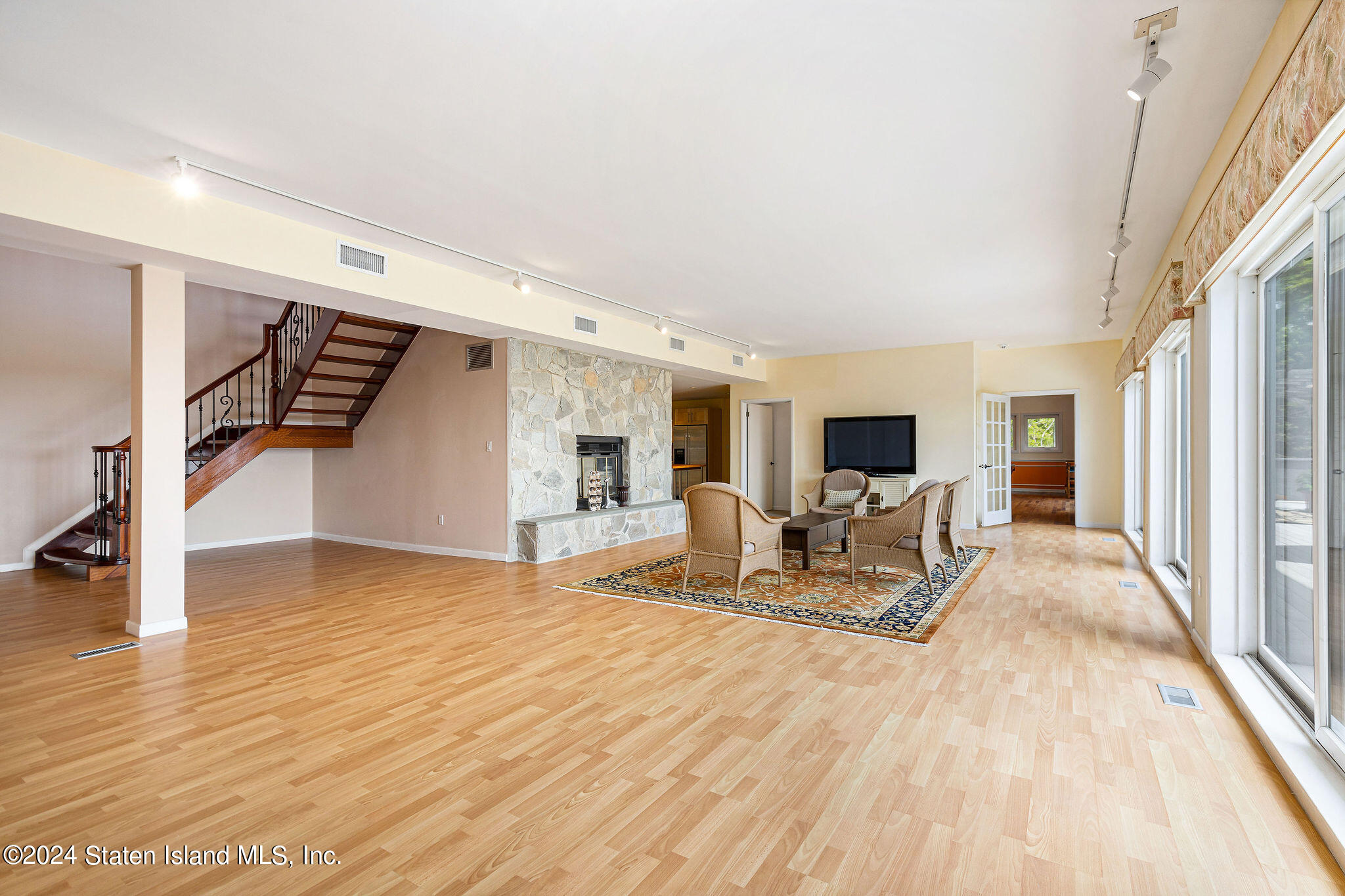 90 Flagg Place, Staten Island, NY, 10304 image 45