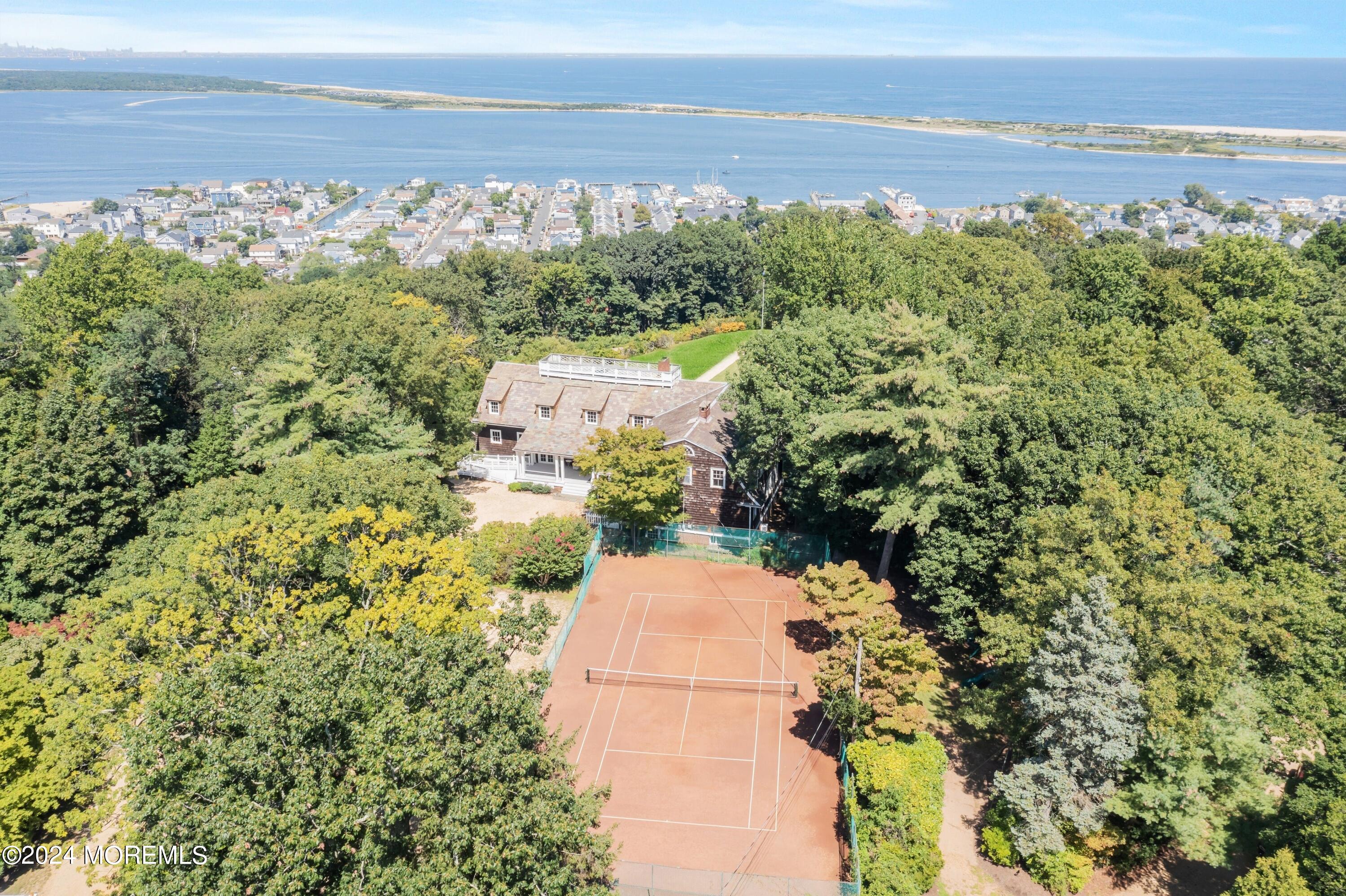 13 Serpentine Drive, Middletown, NJ, 07748 image 40