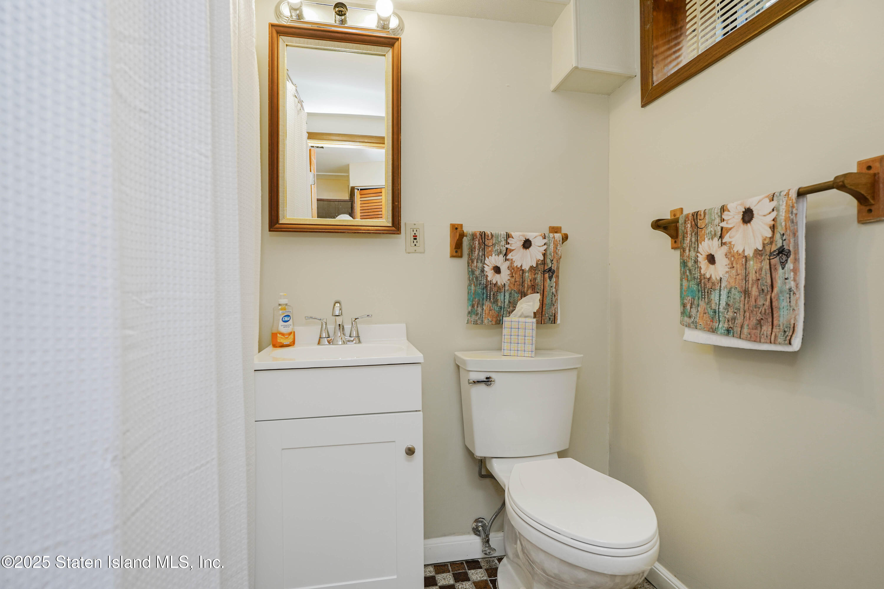 537 Ionia Avenue, Staten Island, NY, 10312 image 19