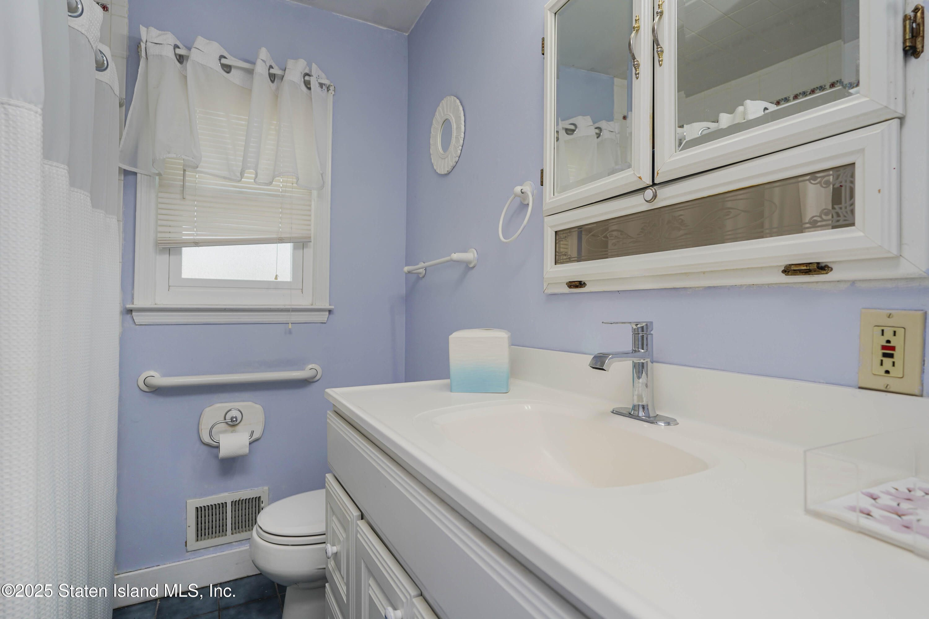 537 Ionia Avenue, Staten Island, NY, 10312 image 21