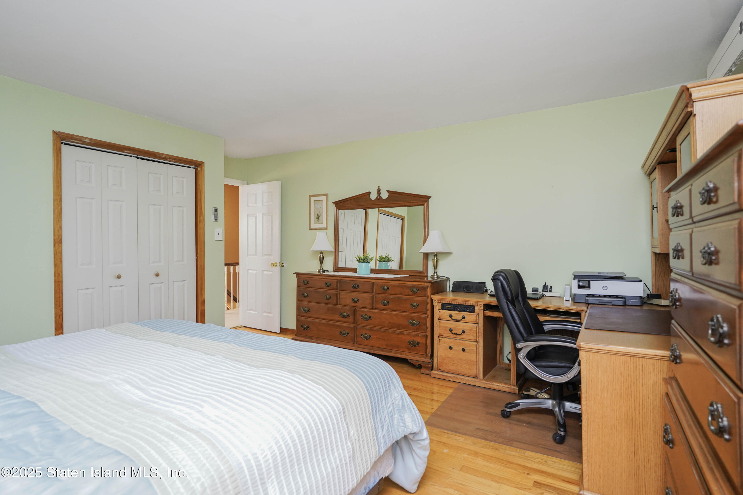 537 Ionia Avenue, Staten Island, NY, 10312 image 24