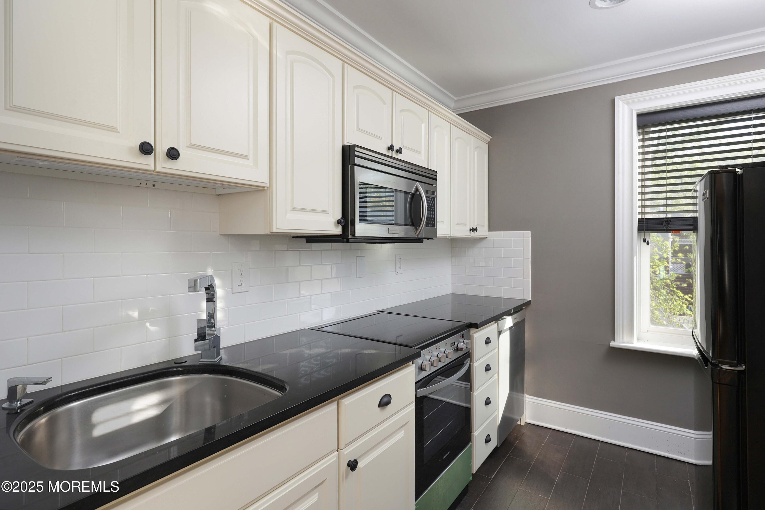 205 Bay Avenue, Highlands, NJ, 07732 image 9