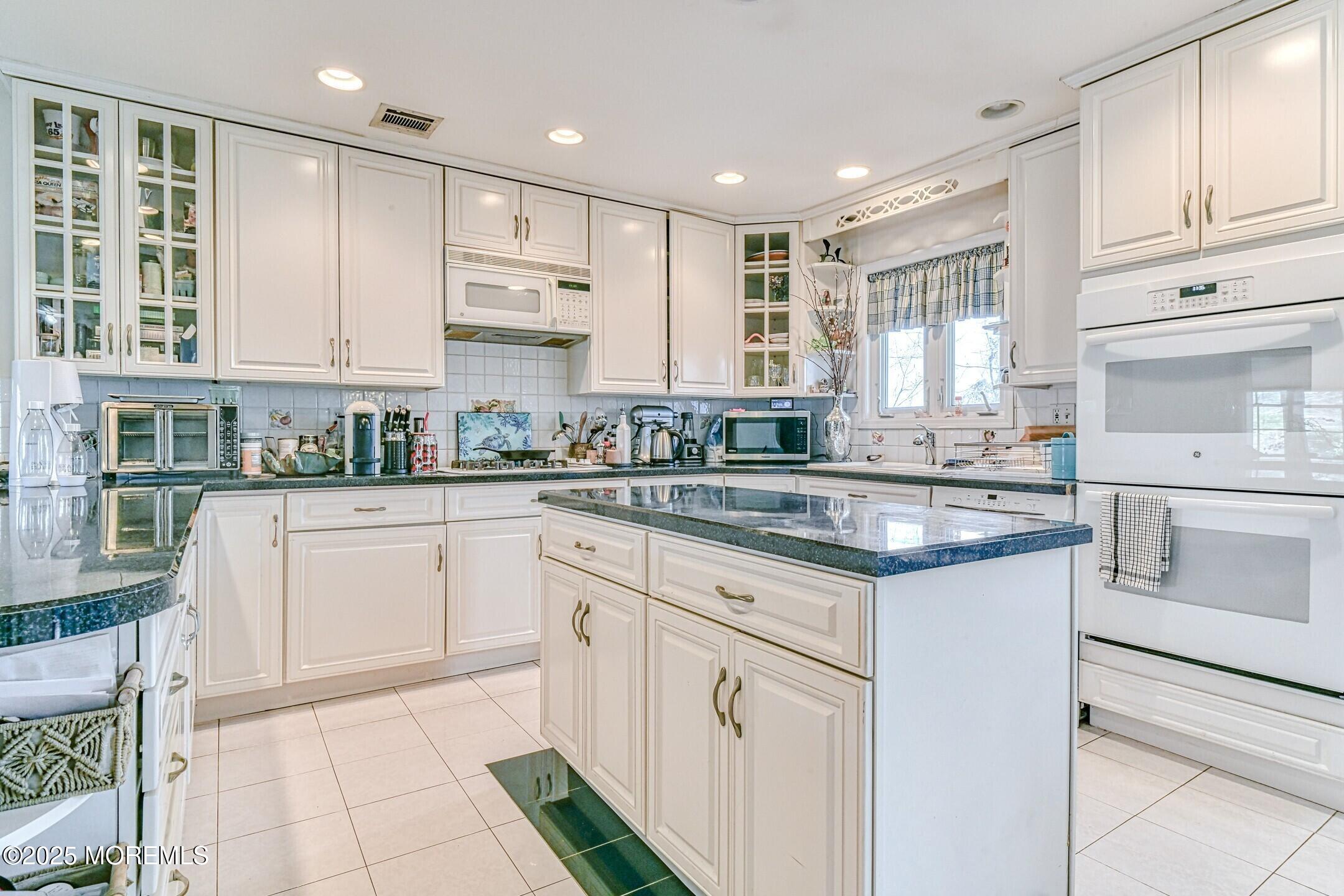 294 Parkview Terrace, Lincroft, NJ, 07738 image 14
