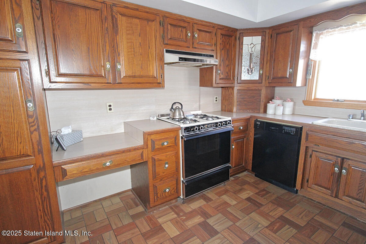 11 Ocean Driveway, Staten Island, NY, 10312 image 10