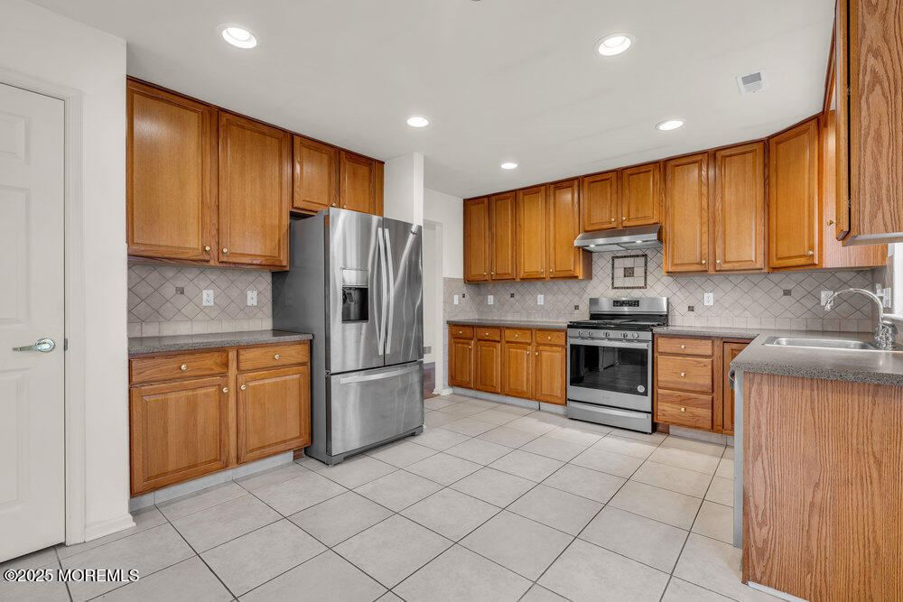 15 Shadow Creek Court, Jackson, NJ, 08527 image 23