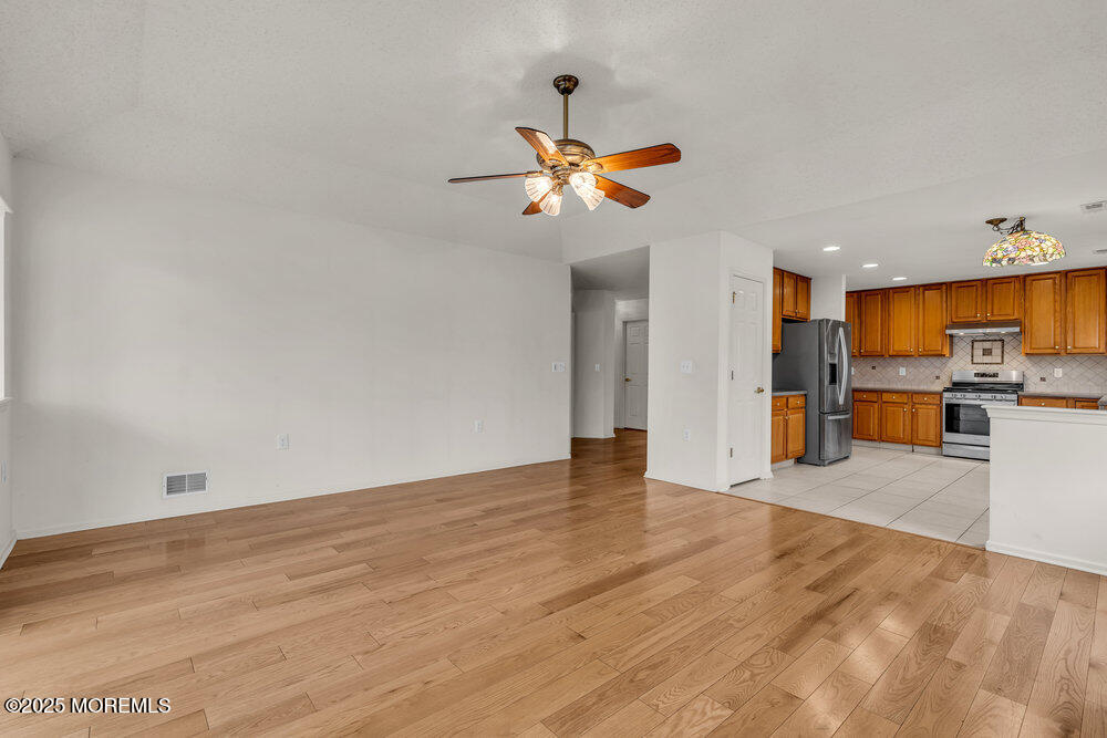 15 Shadow Creek Court, Jackson, NJ, 08527 image 26