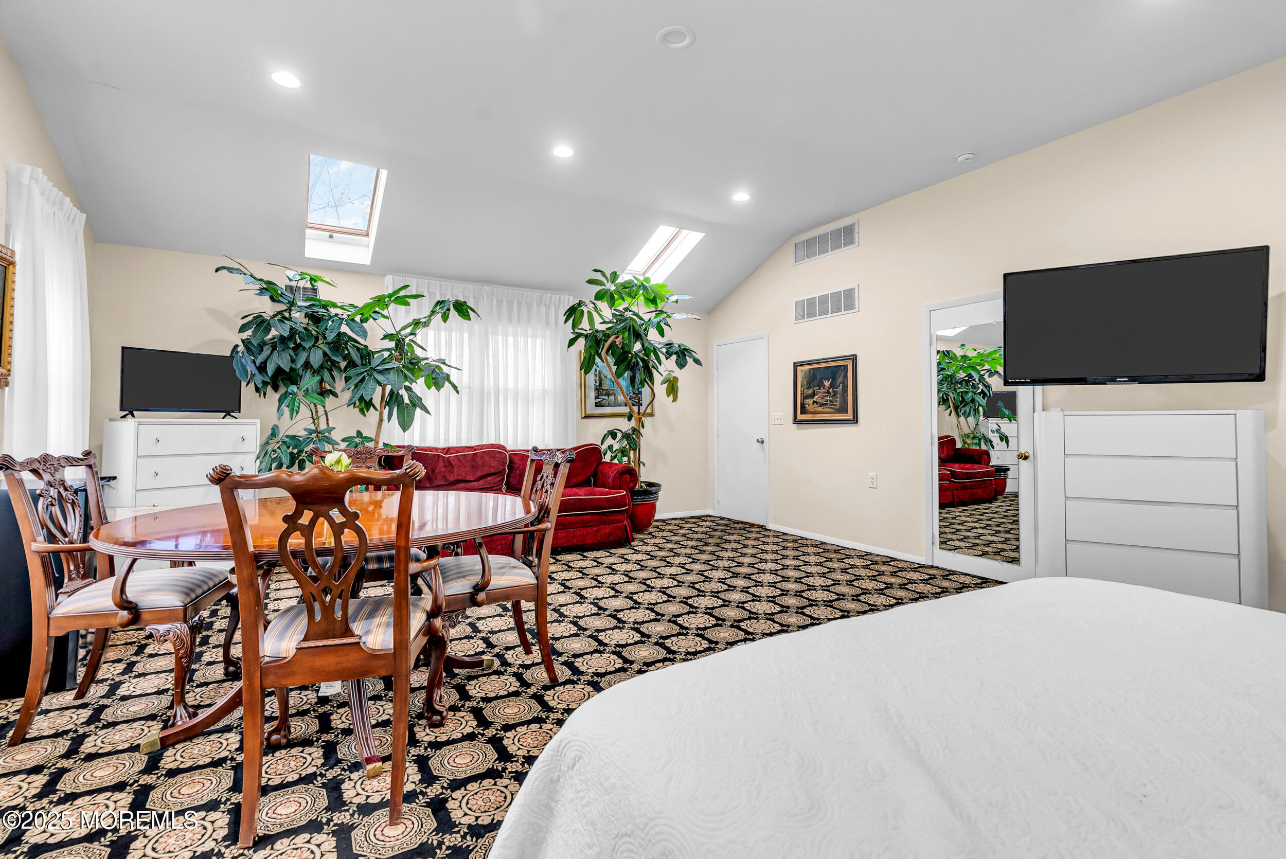 320 Roosevelt Avenue, Oakhurst, NJ, 07755 image 33