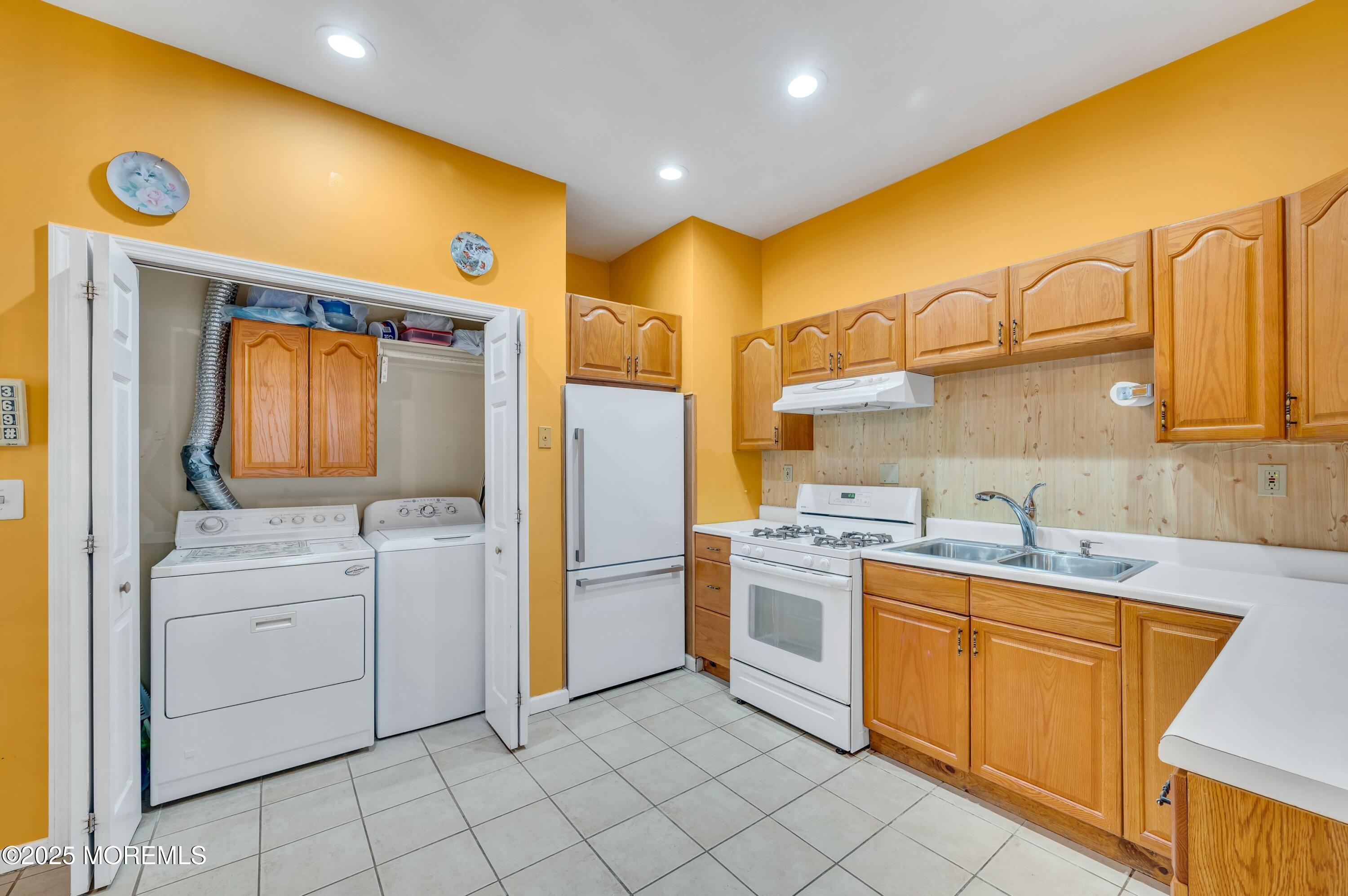 9 Maplewood Avenue, Keansburg, NJ, 07734 image 41