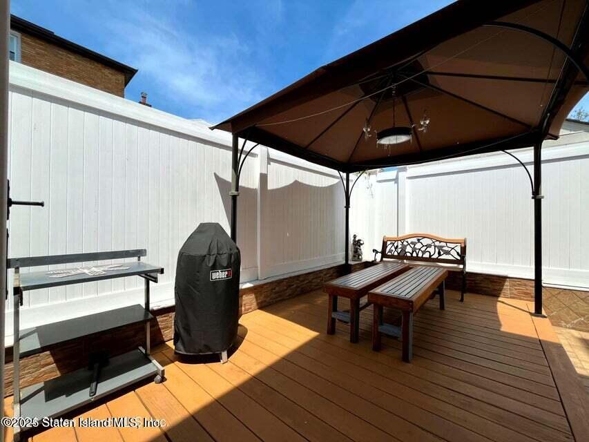 19 Father Capodanno Boulevard, Staten Island, NY, 10305 image 6