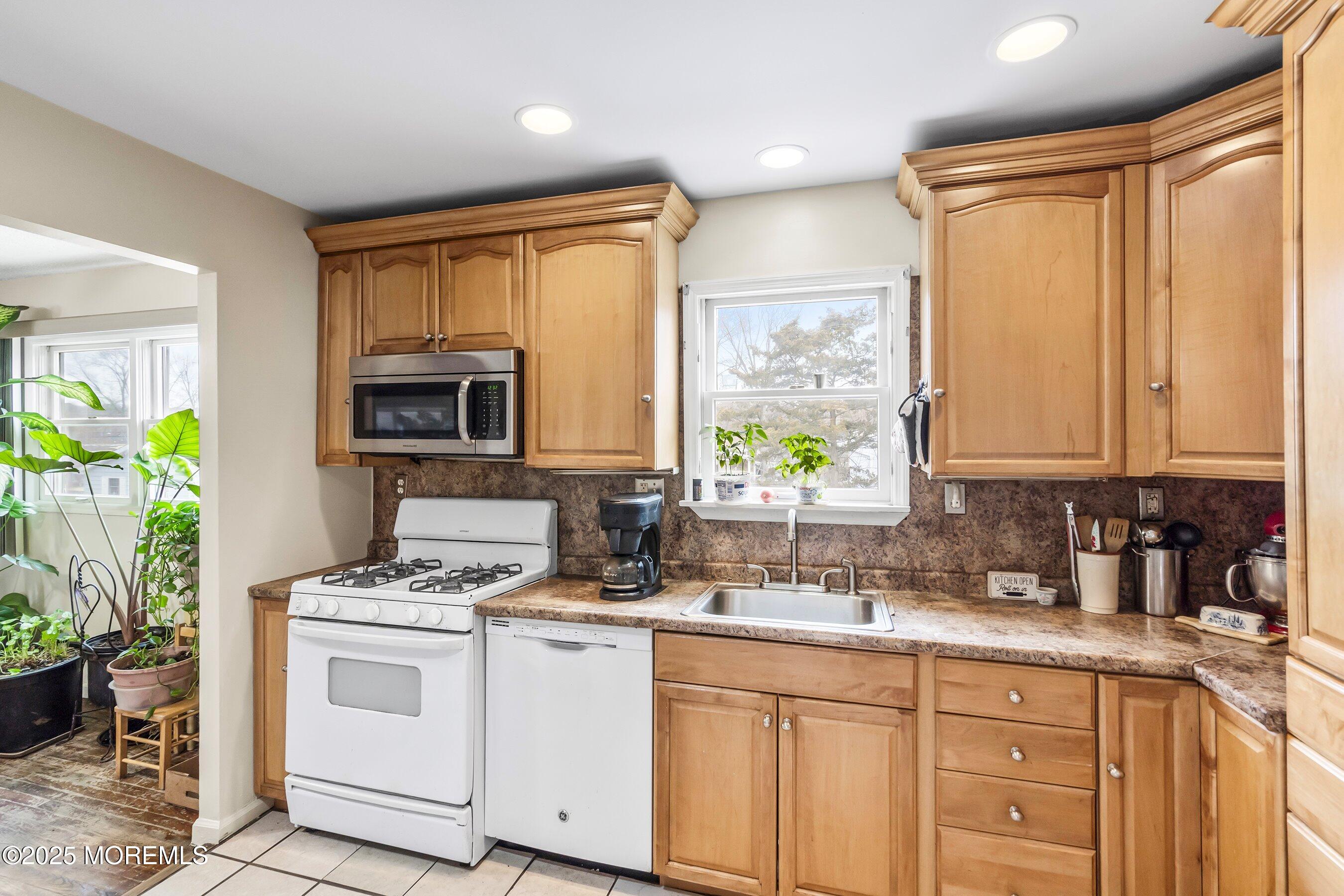 8 Pine Hill Street, Jackson, NJ, 08527 image 13