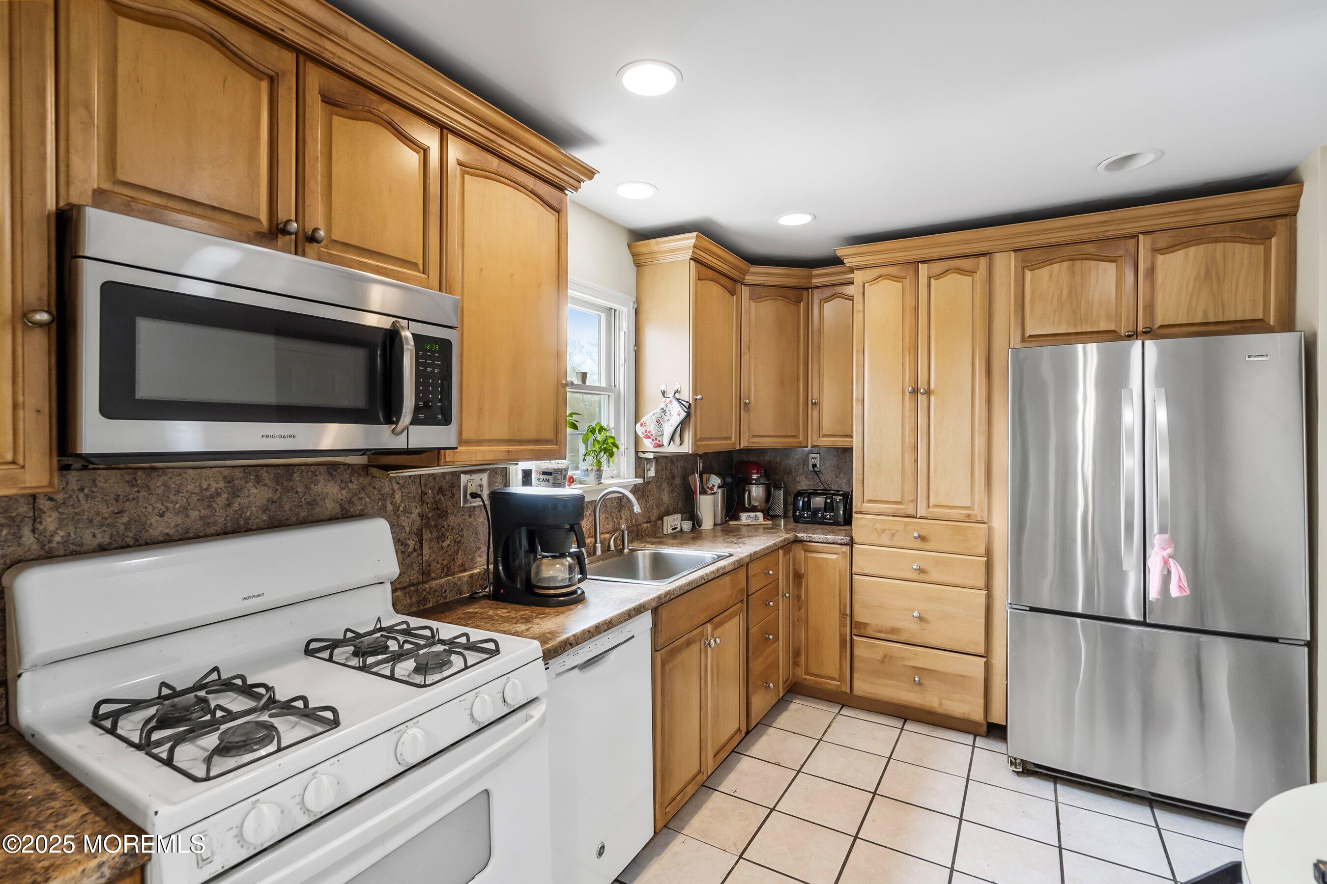 8 Pine Hill Street, Jackson, NJ, 08527 image 15