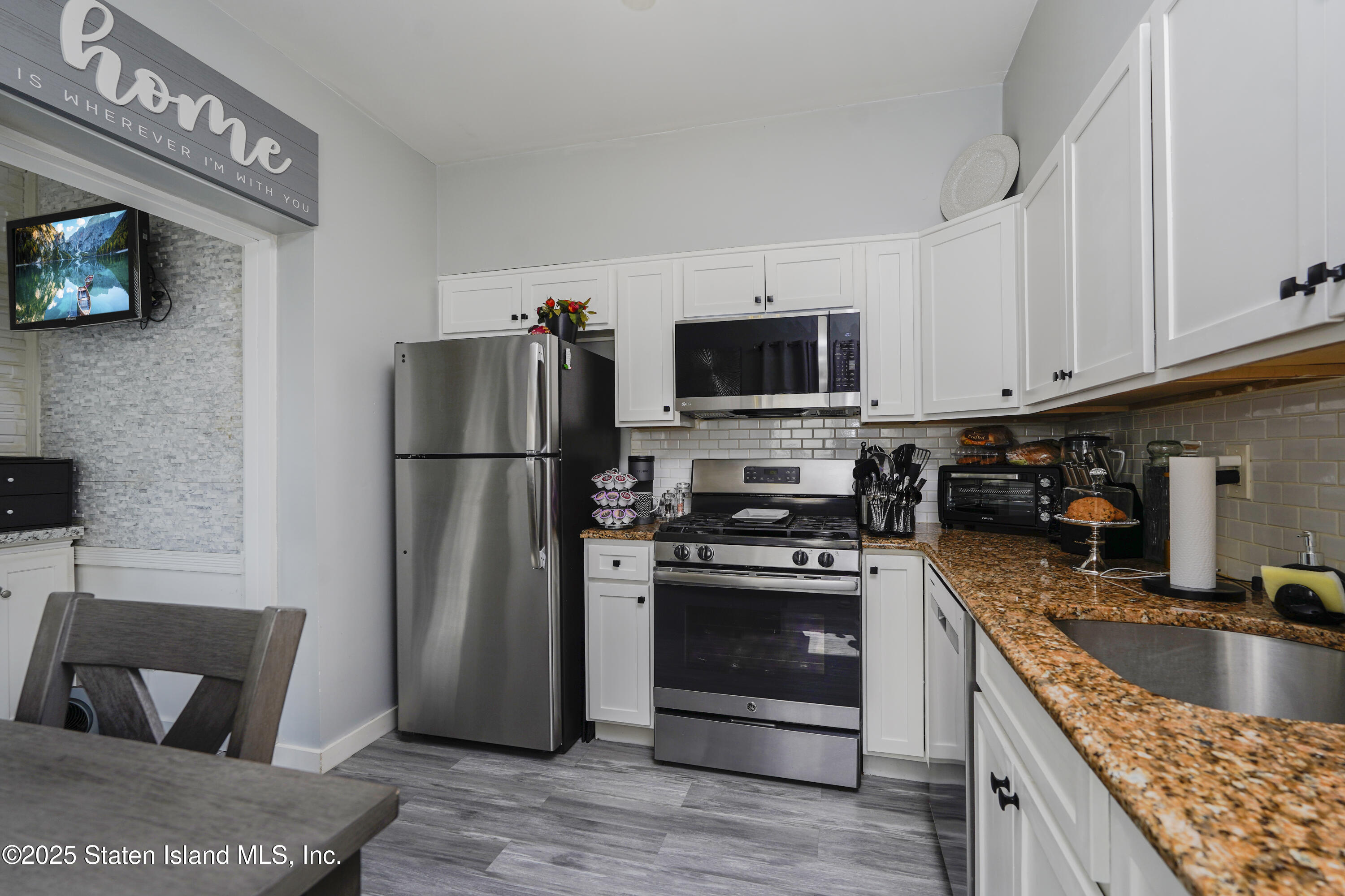 668 Yetman Avenue, Staten Island, NY, 10307 image 11