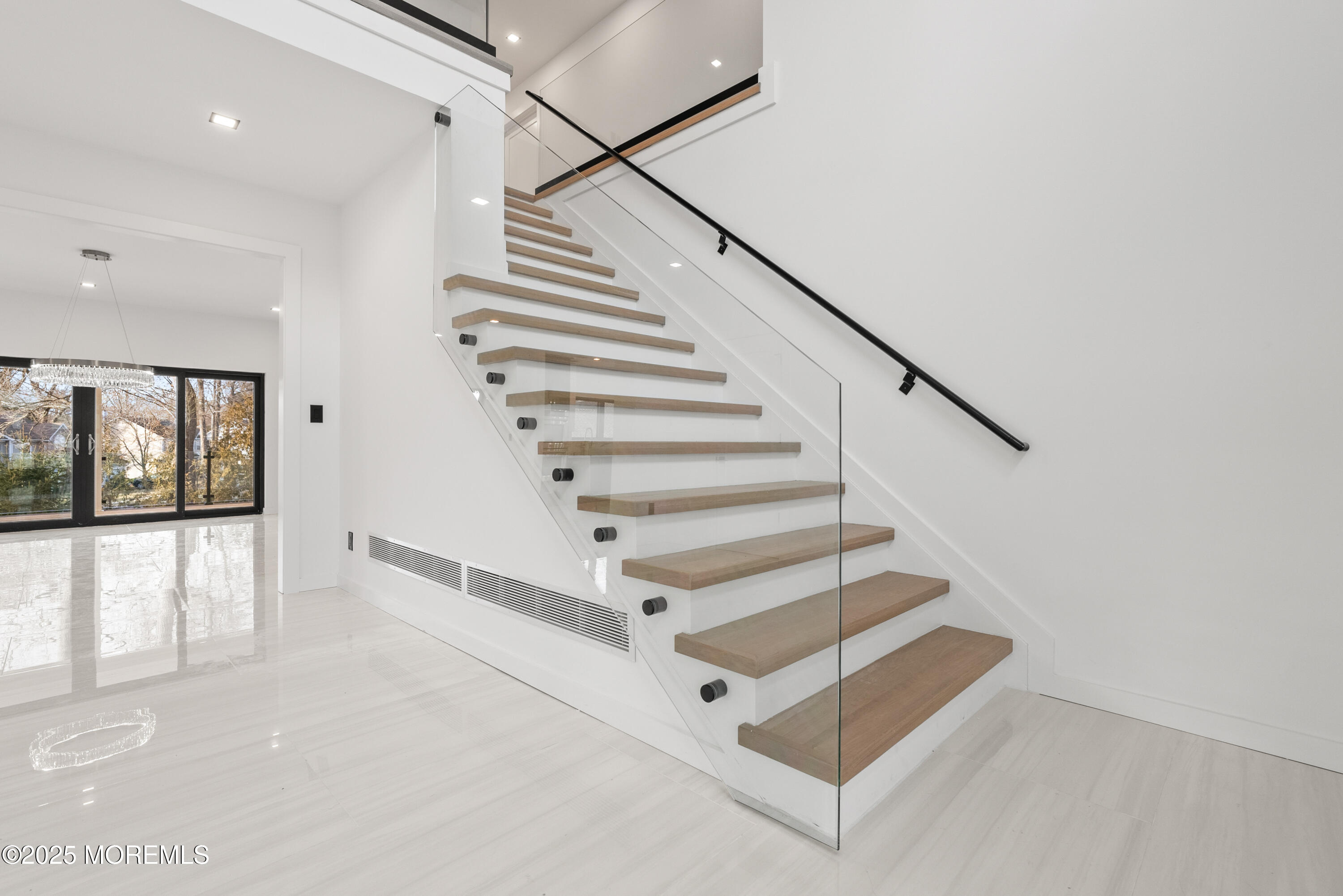 459 Harnell Avenue Image 5