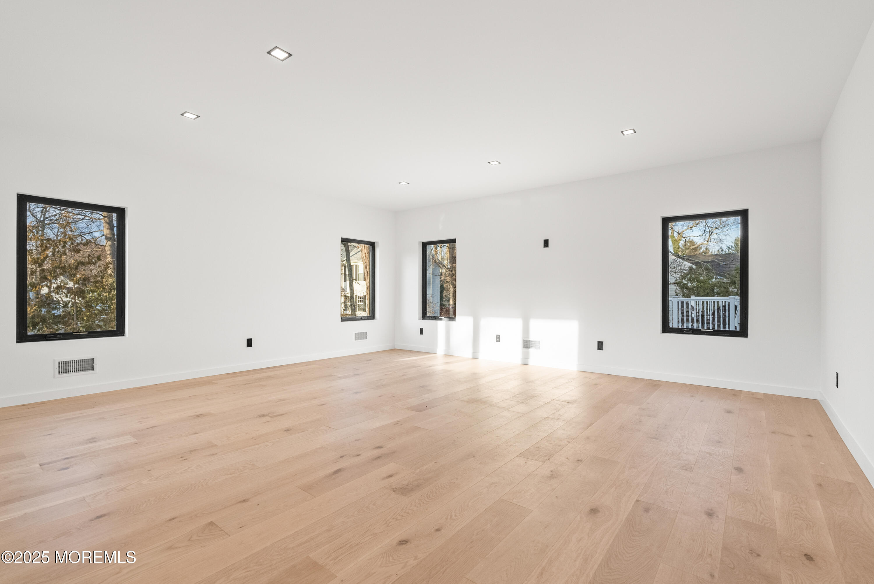459 Harnell Avenue, Oakhurst, NJ, 07755 image 21