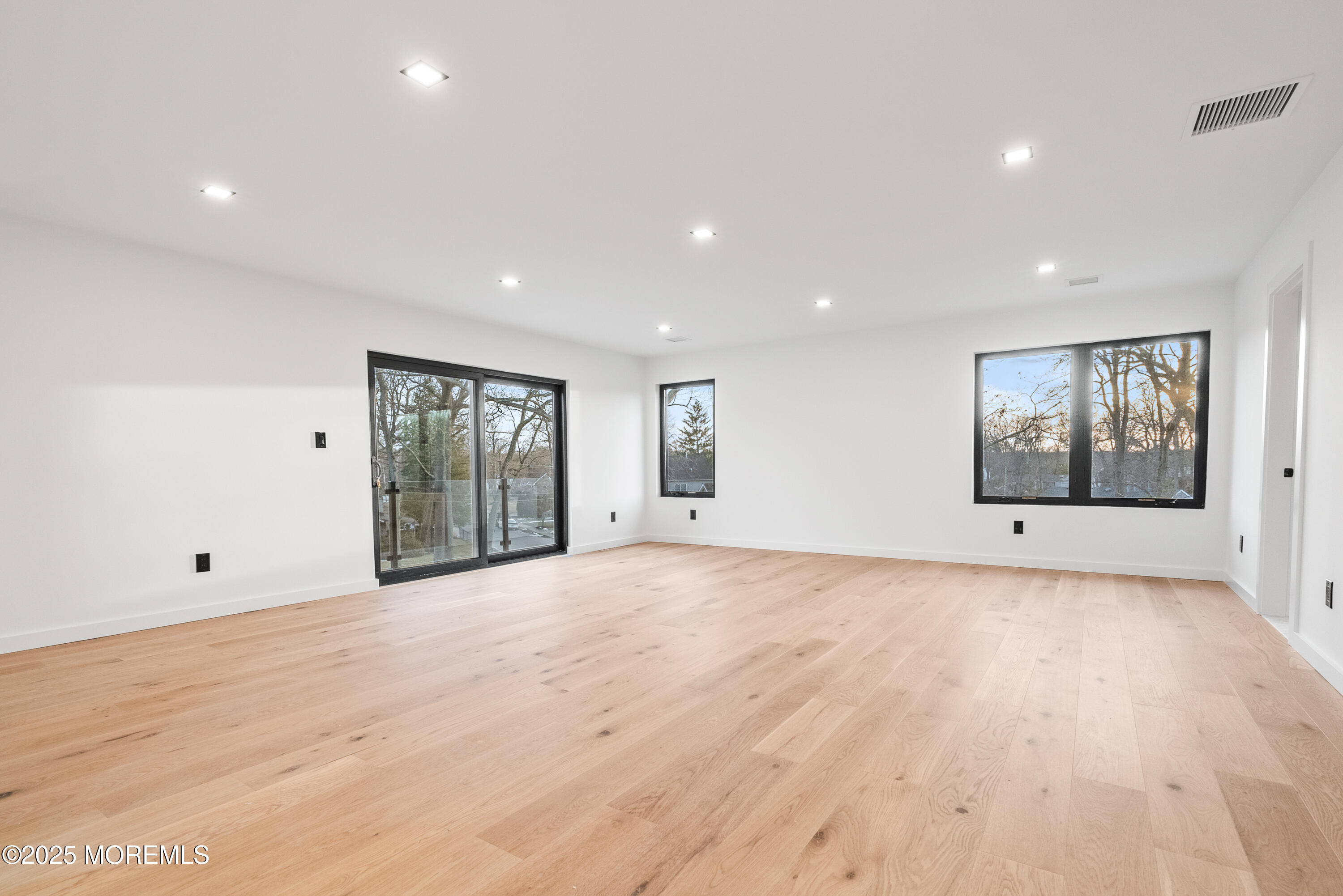 459 Harnell Avenue, Oakhurst, NJ, 07755 image 26