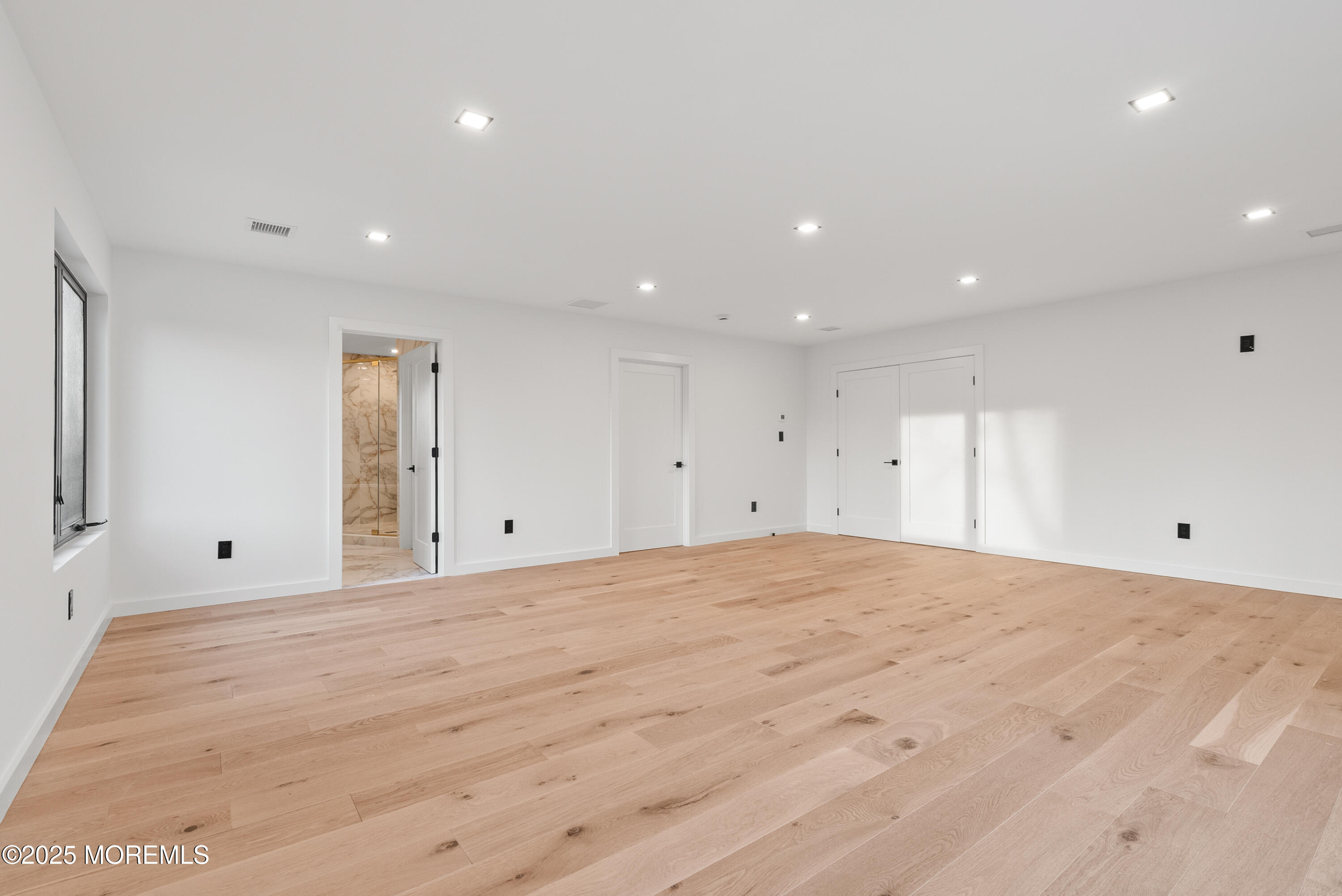 459 Harnell Avenue, Oakhurst, NJ, 07755 image 27