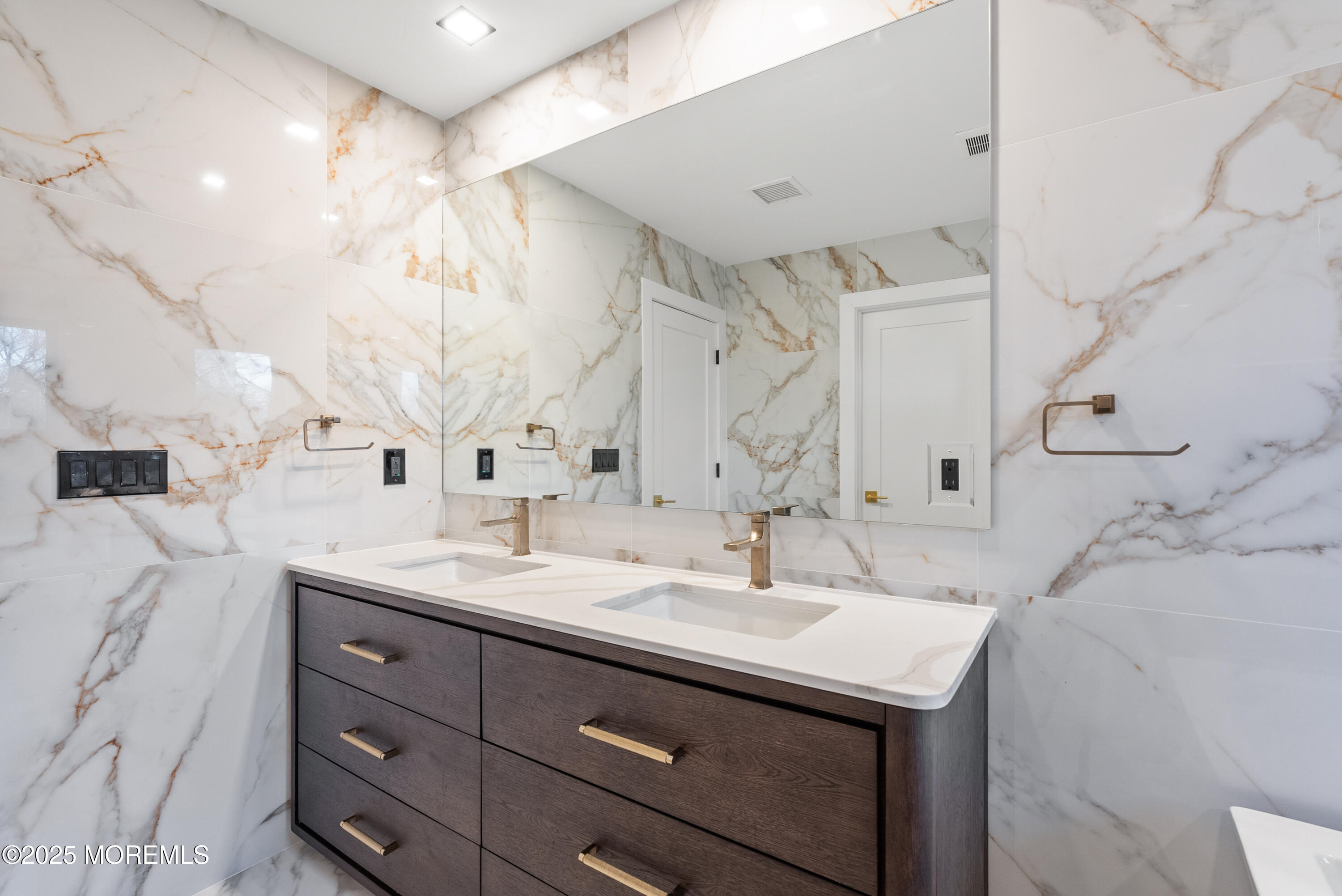 459 Harnell Avenue, Oakhurst, NJ, 07755 image 30