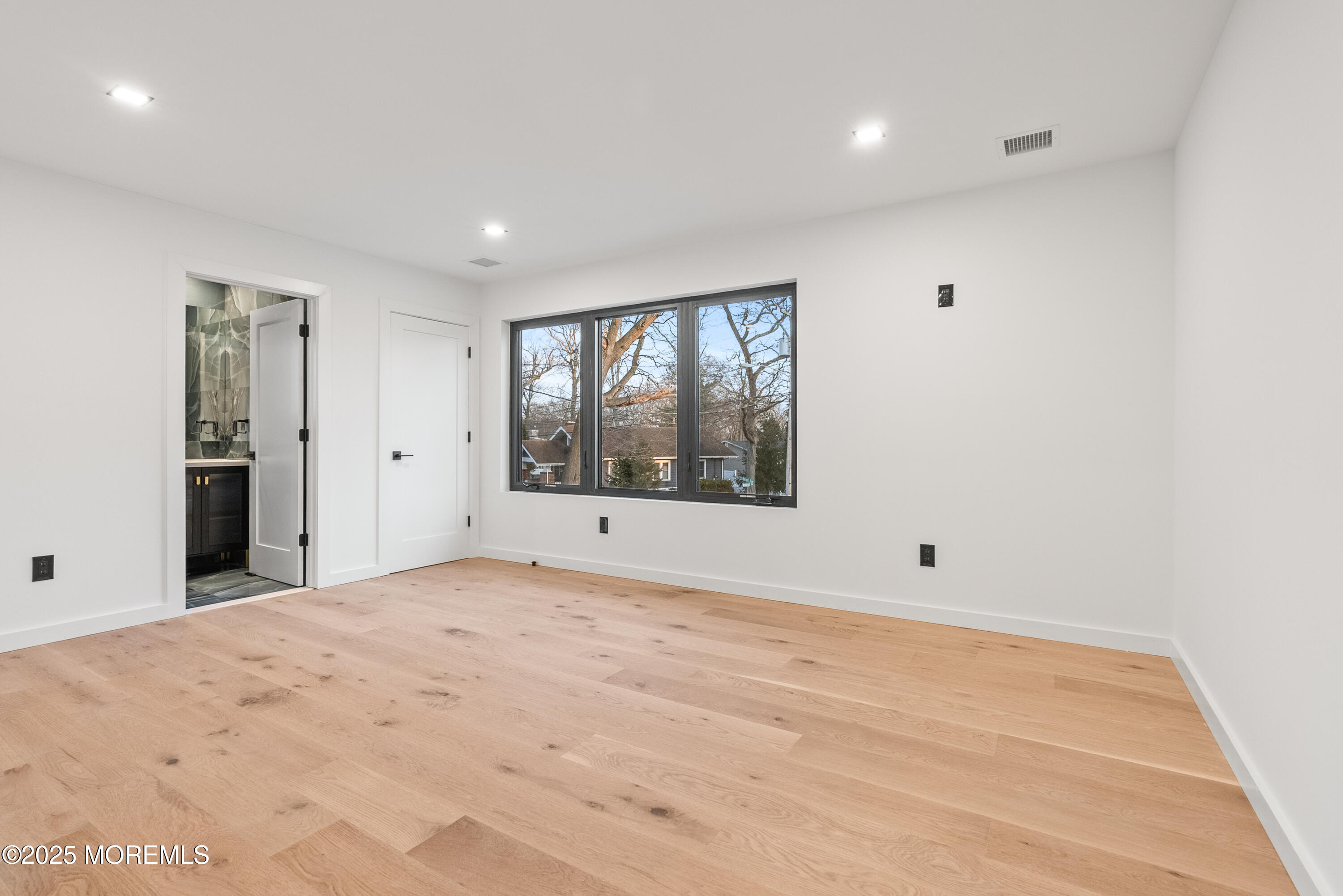 459 Harnell Avenue, Oakhurst, NJ, 07755 image 38