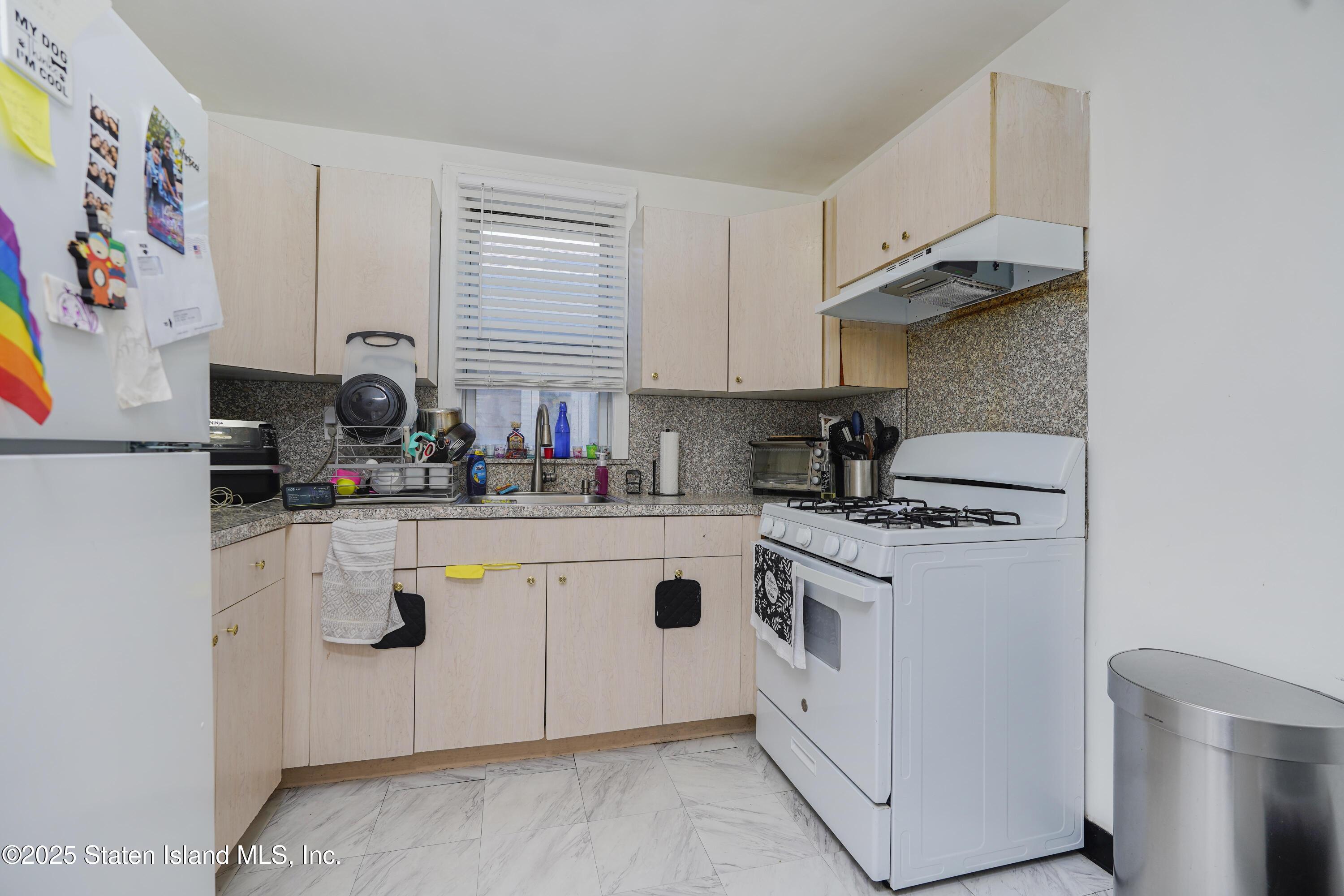 443 Home Ave, Staten Island, NY, 10305 image 17