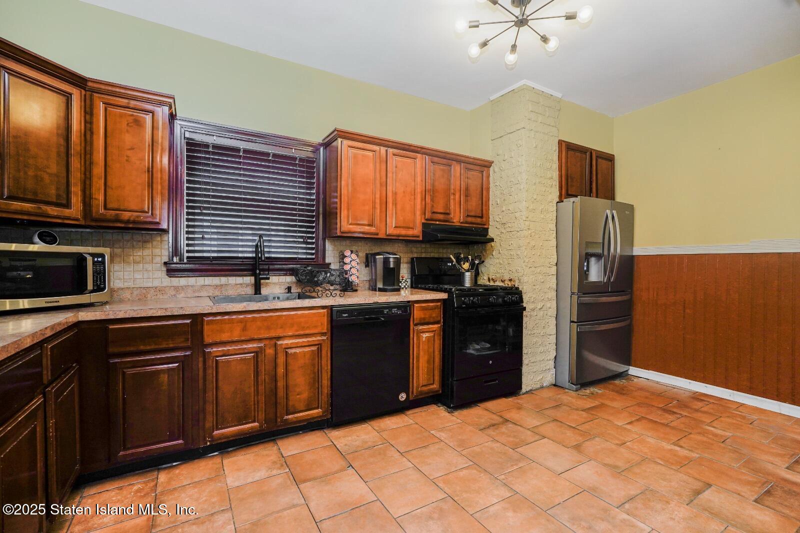 443 Home Ave, Staten Island, NY, 10305 image 9
