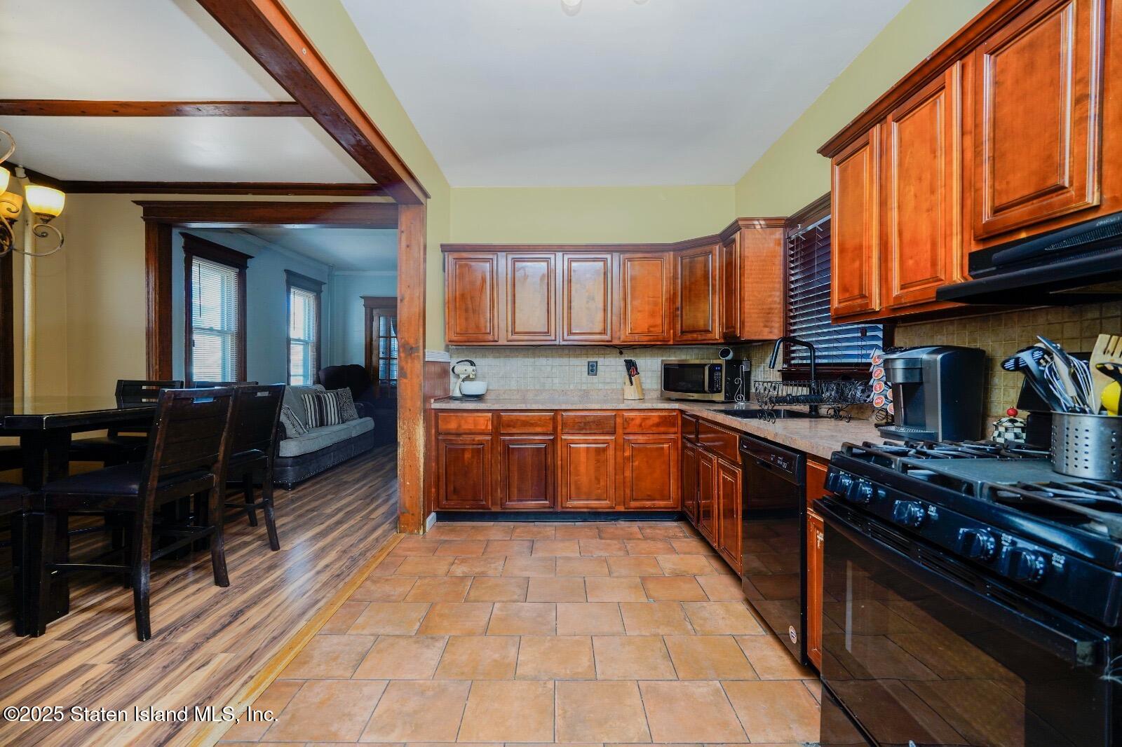 443 Home Ave, Staten Island, NY, 10305 image 8
