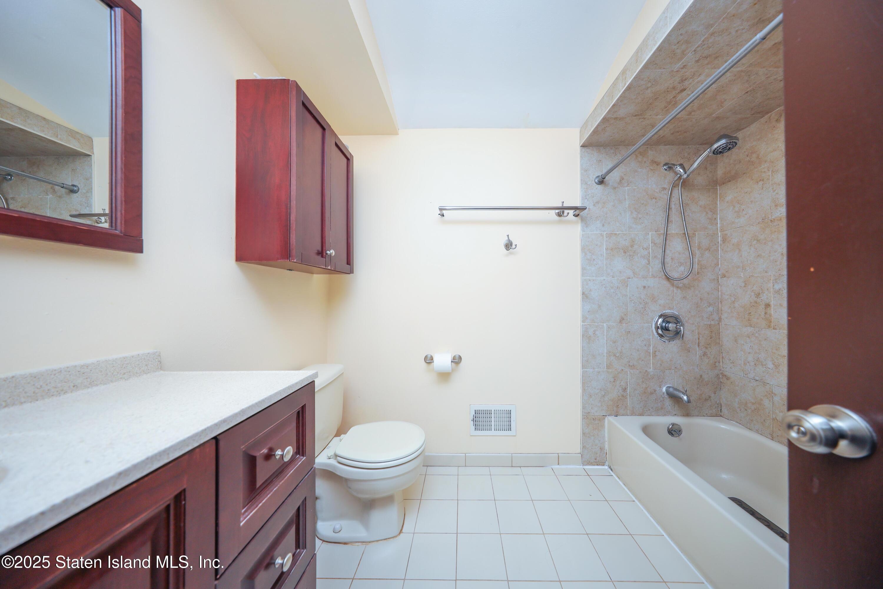 285 Bartlett Avenue, Staten Island, NY, 10312 image 7