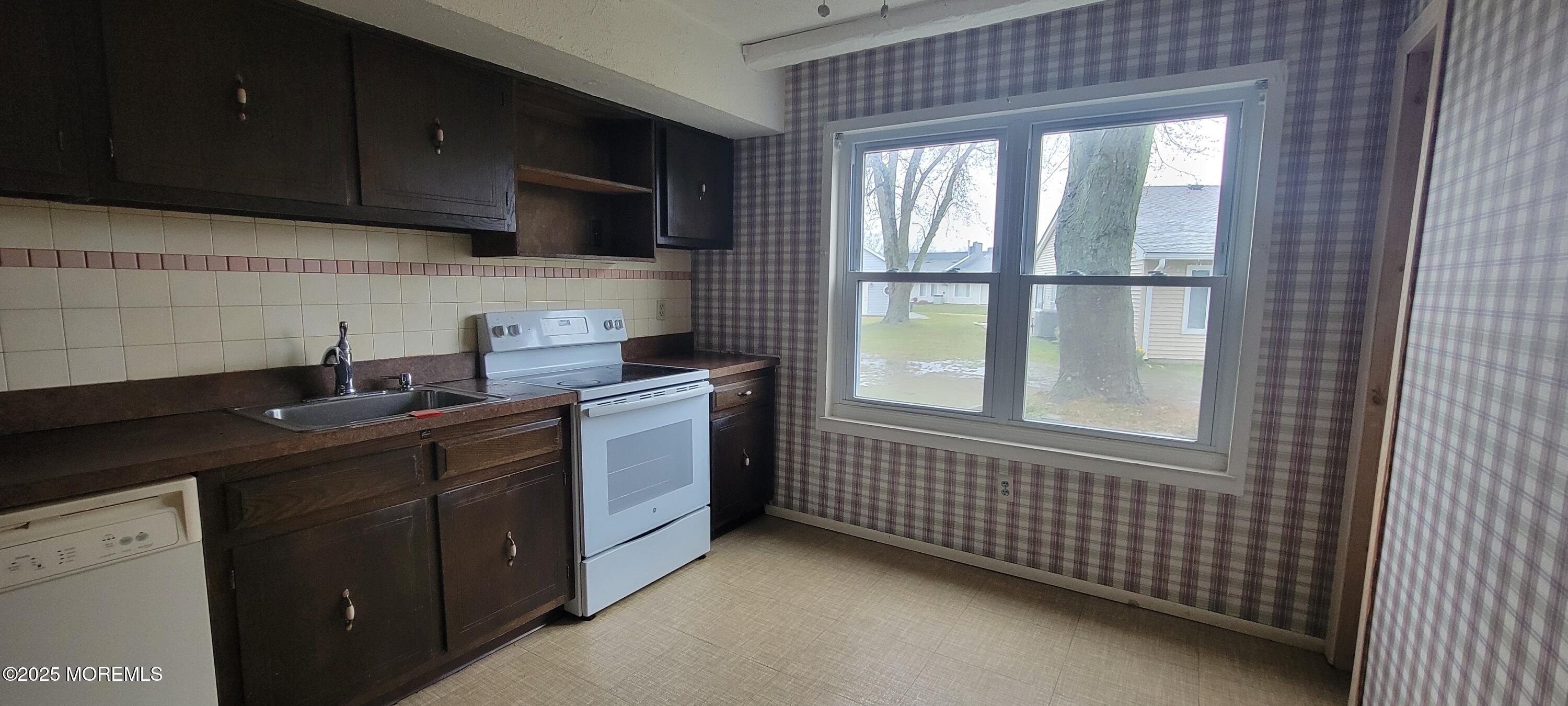 27 Arlene Court, Brick, NJ, 08724 image 9