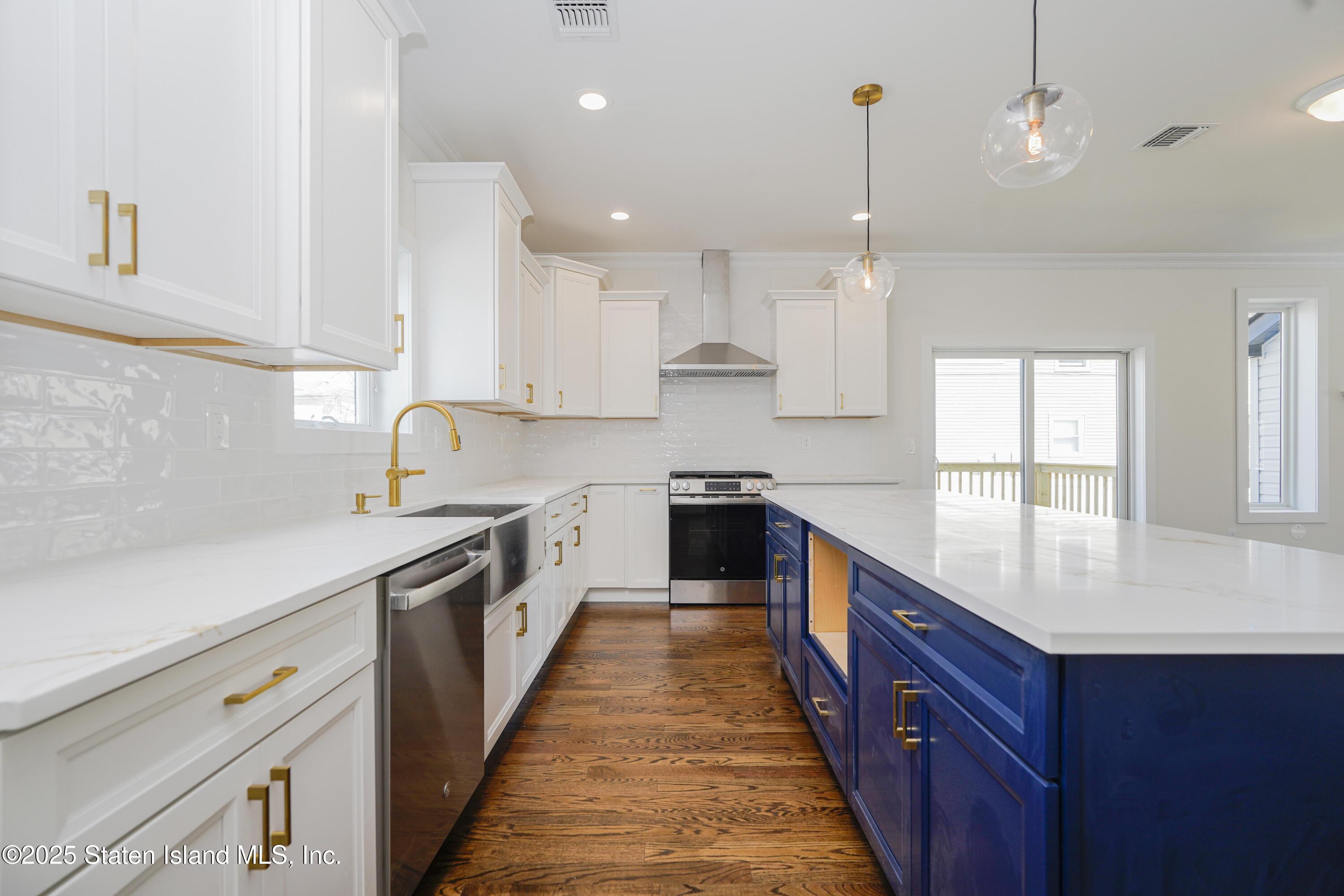 703 Marcy Avenue, Staten Island, NY, 10312 image 17
