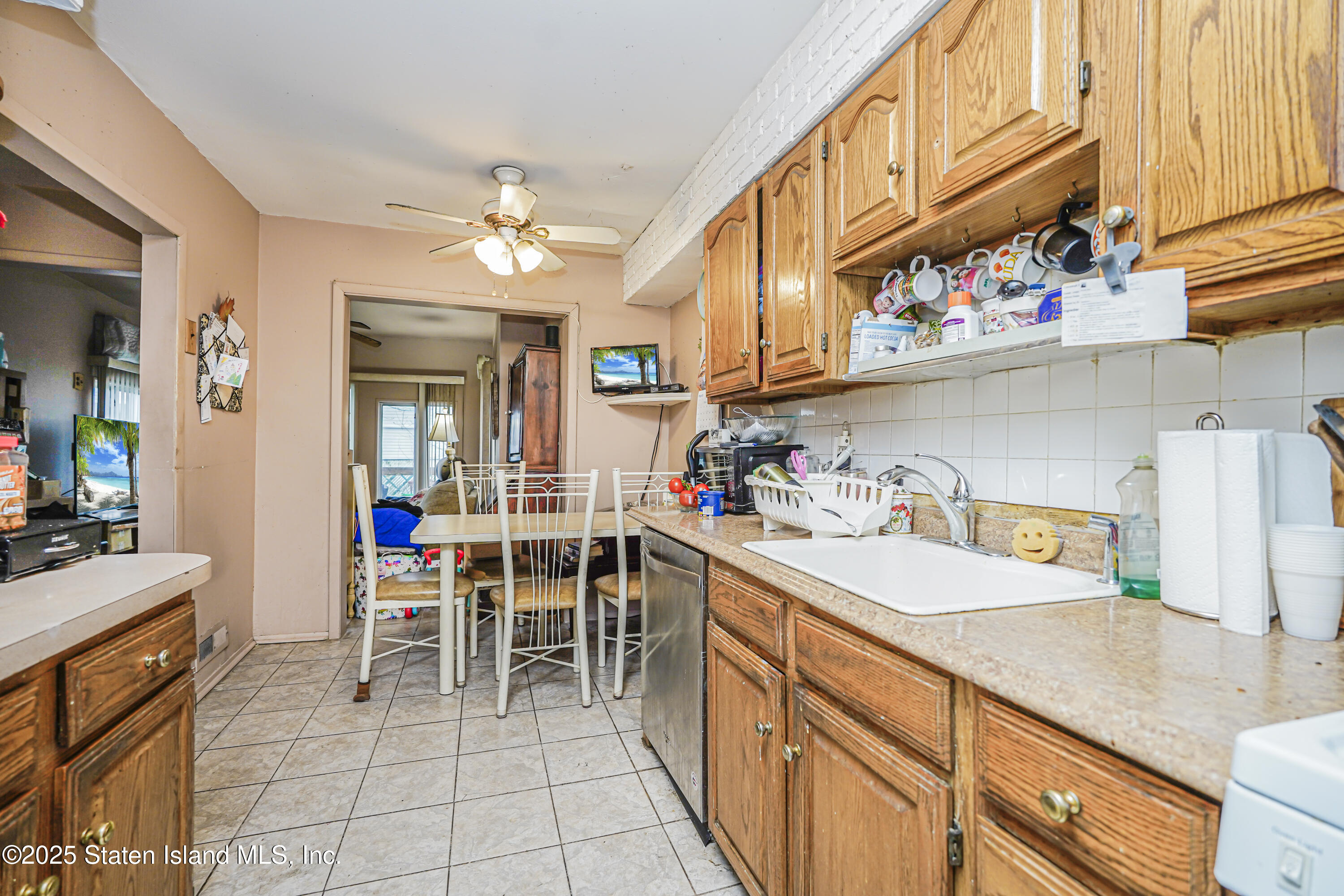 208 Tysens Lane, Staten Island, NY, 10306 image 9