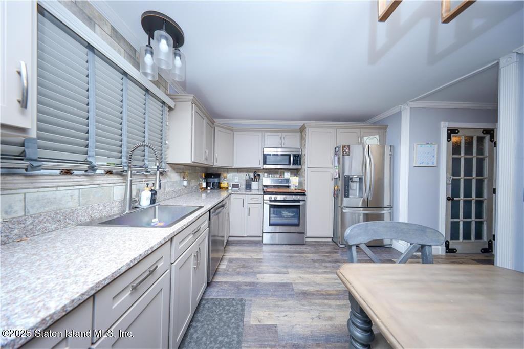 78 Darnell Lane, Staten Island, NY, 10309 image 9
