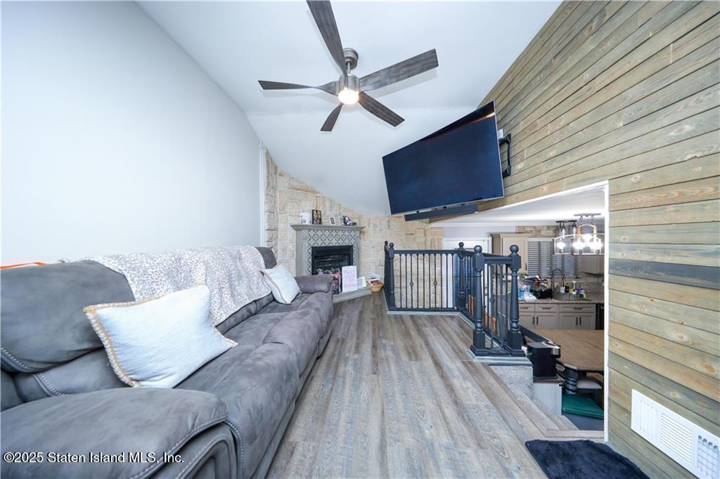78 Darnell Lane, Staten Island, NY, 10309 image 13