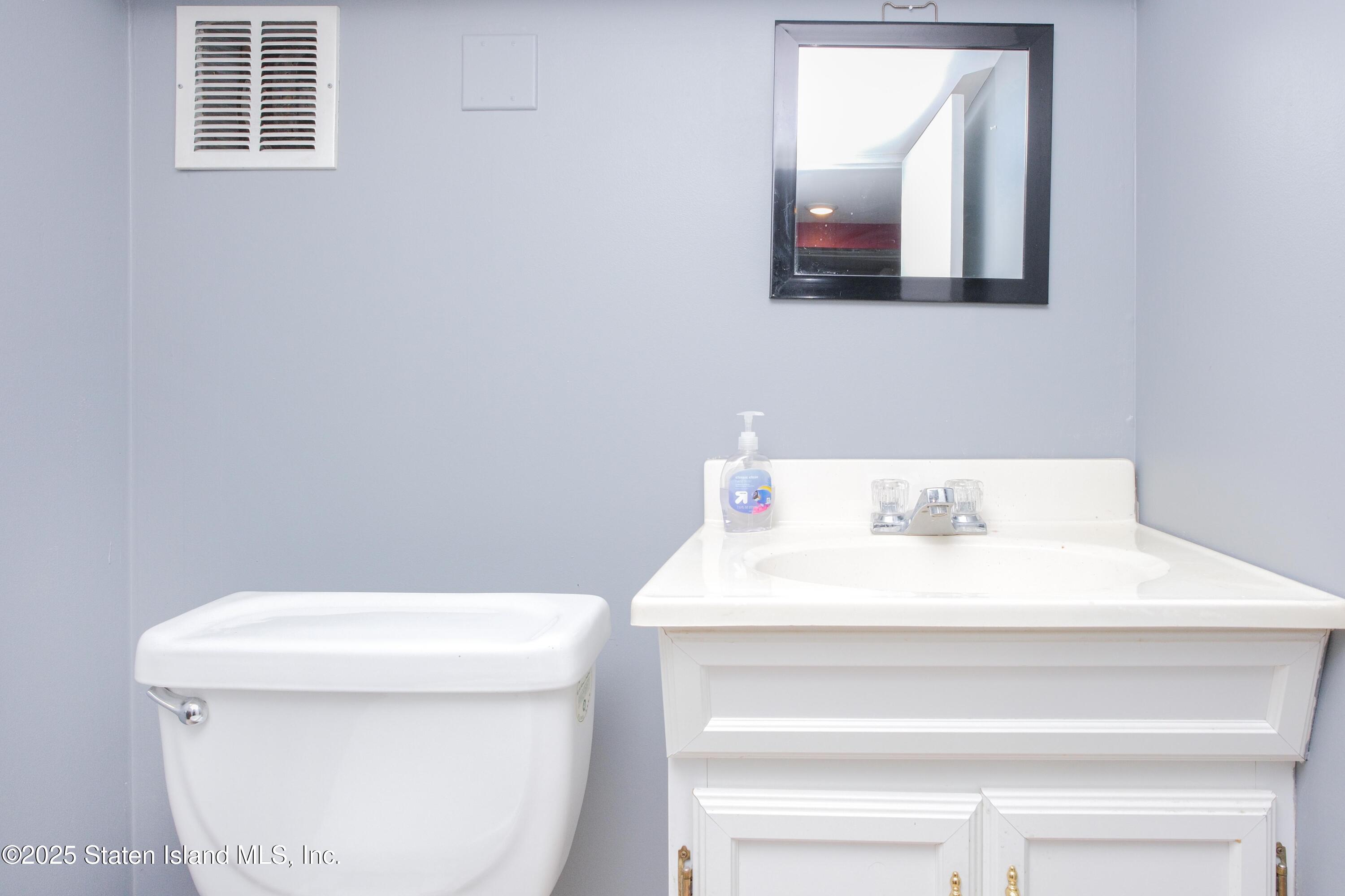 64 Whitman Avenue, Staten Island, NY, 10308 image 29