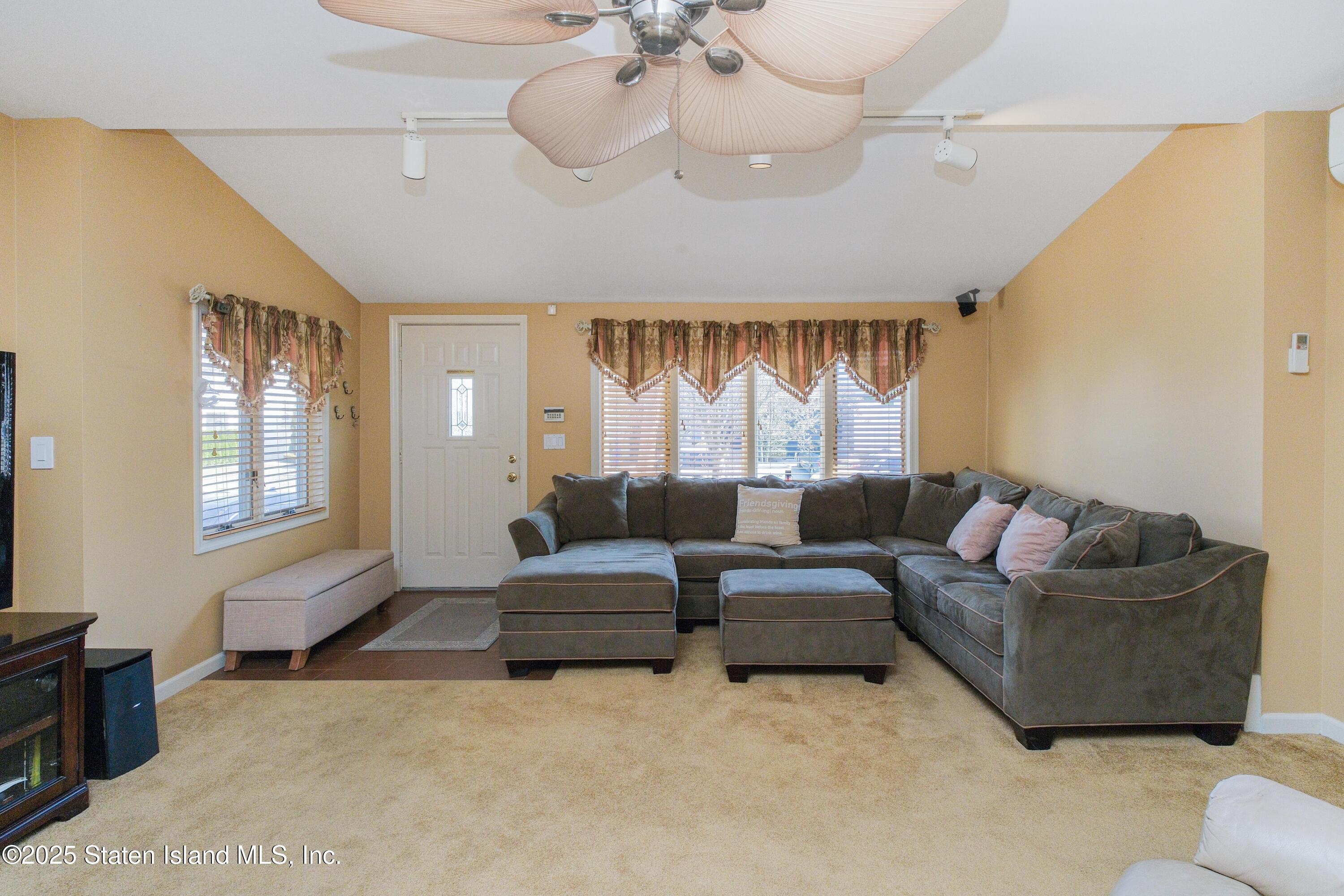 64 Whitman Avenue, Staten Island, NY, 10308 image 9