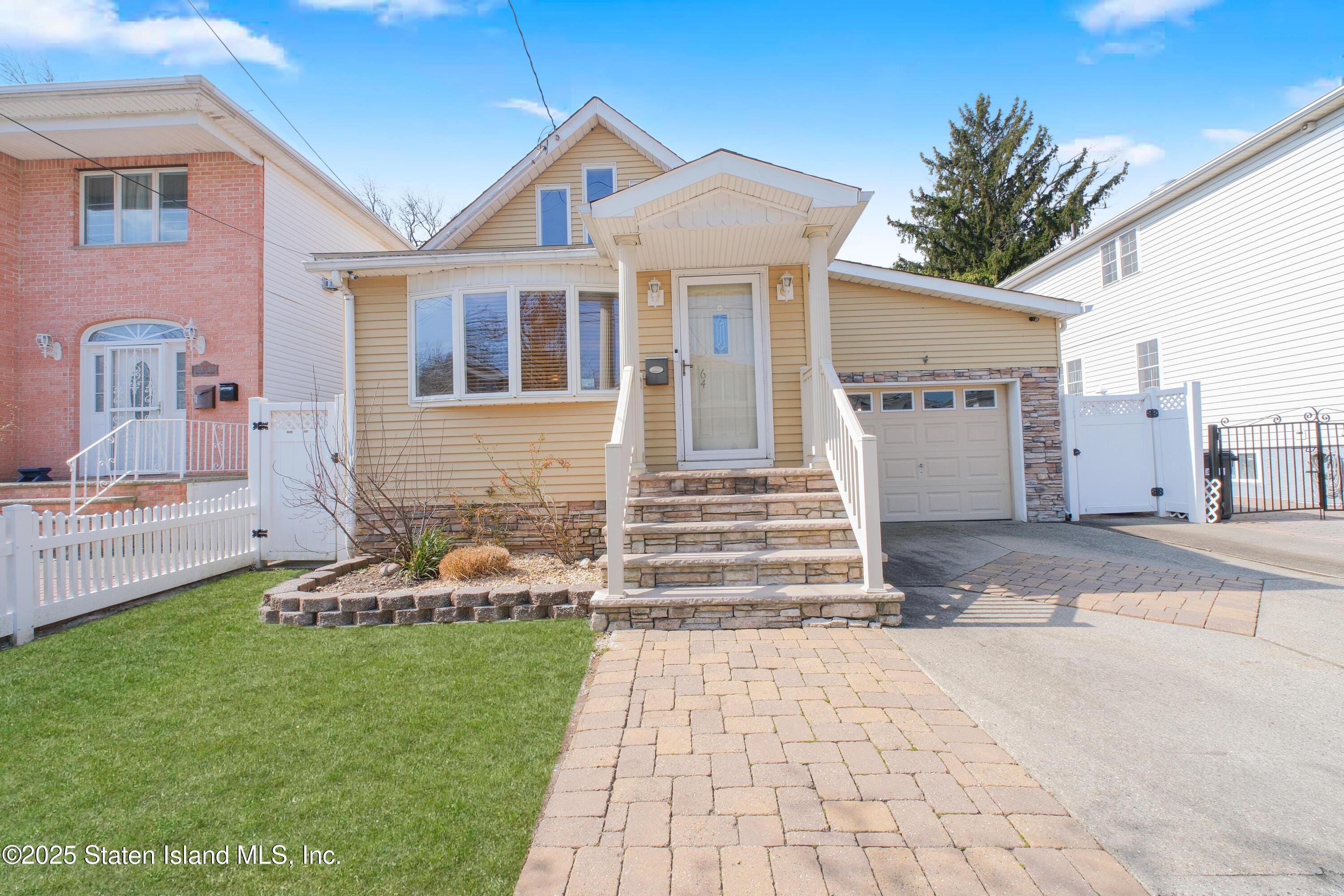 64 Whitman Avenue, Staten Island, NY, 10308