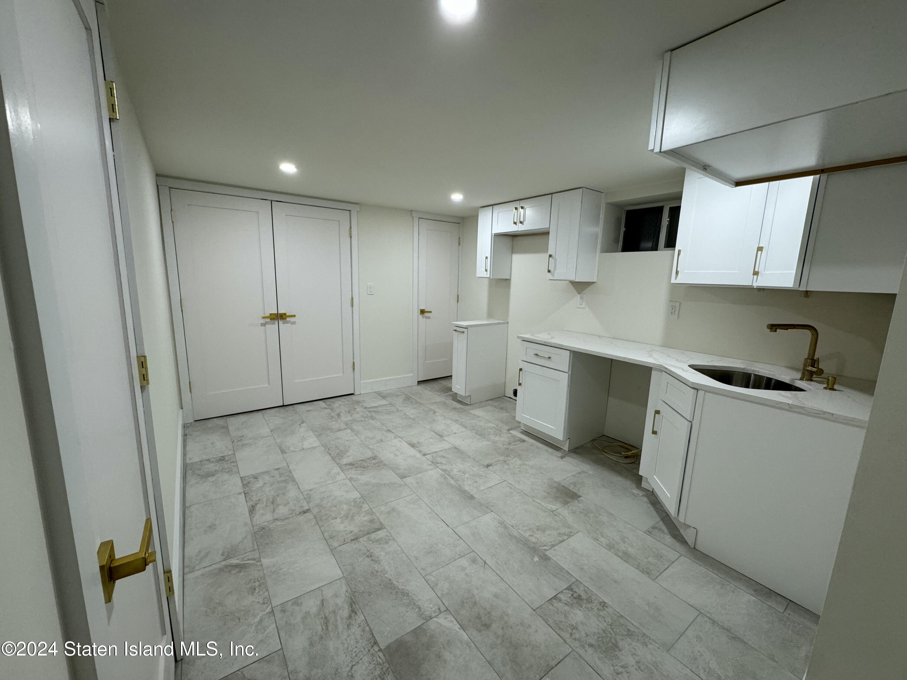 77 City Boulevard, Staten Island, NY, 10301 image 21