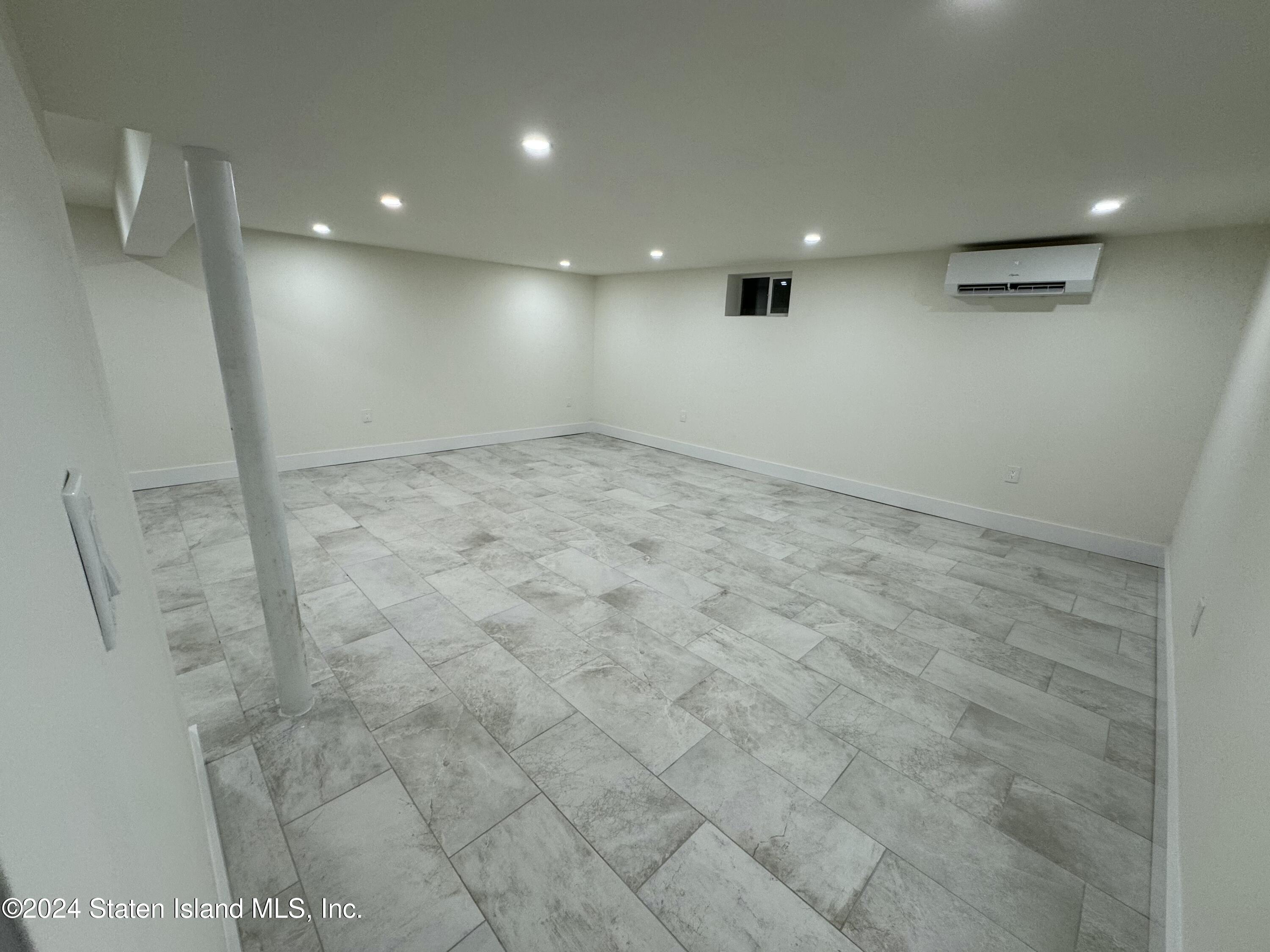 77 City Boulevard, Staten Island, NY, 10301 image 23