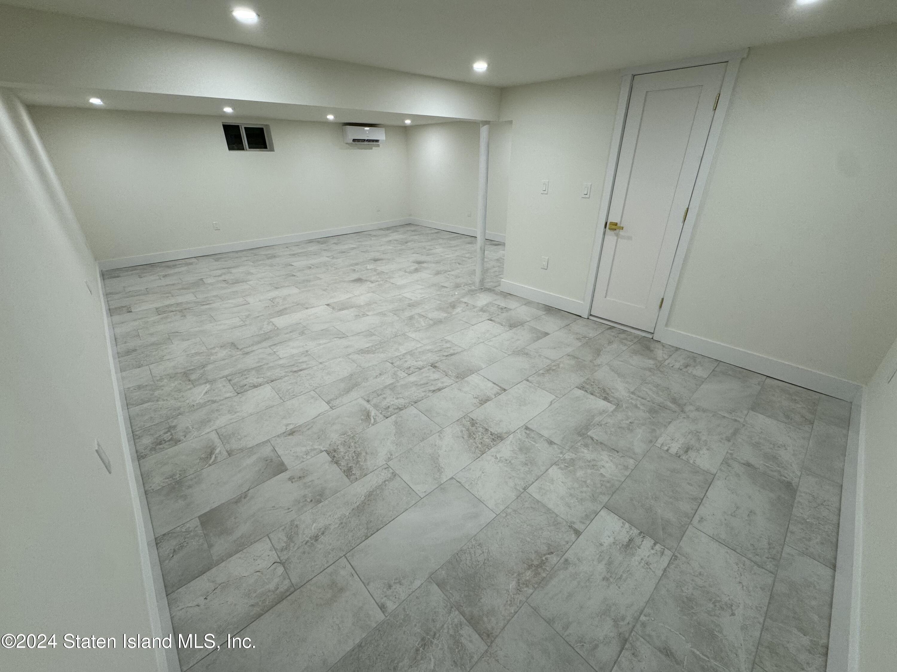 77 City Boulevard, Staten Island, NY, 10301 image 24