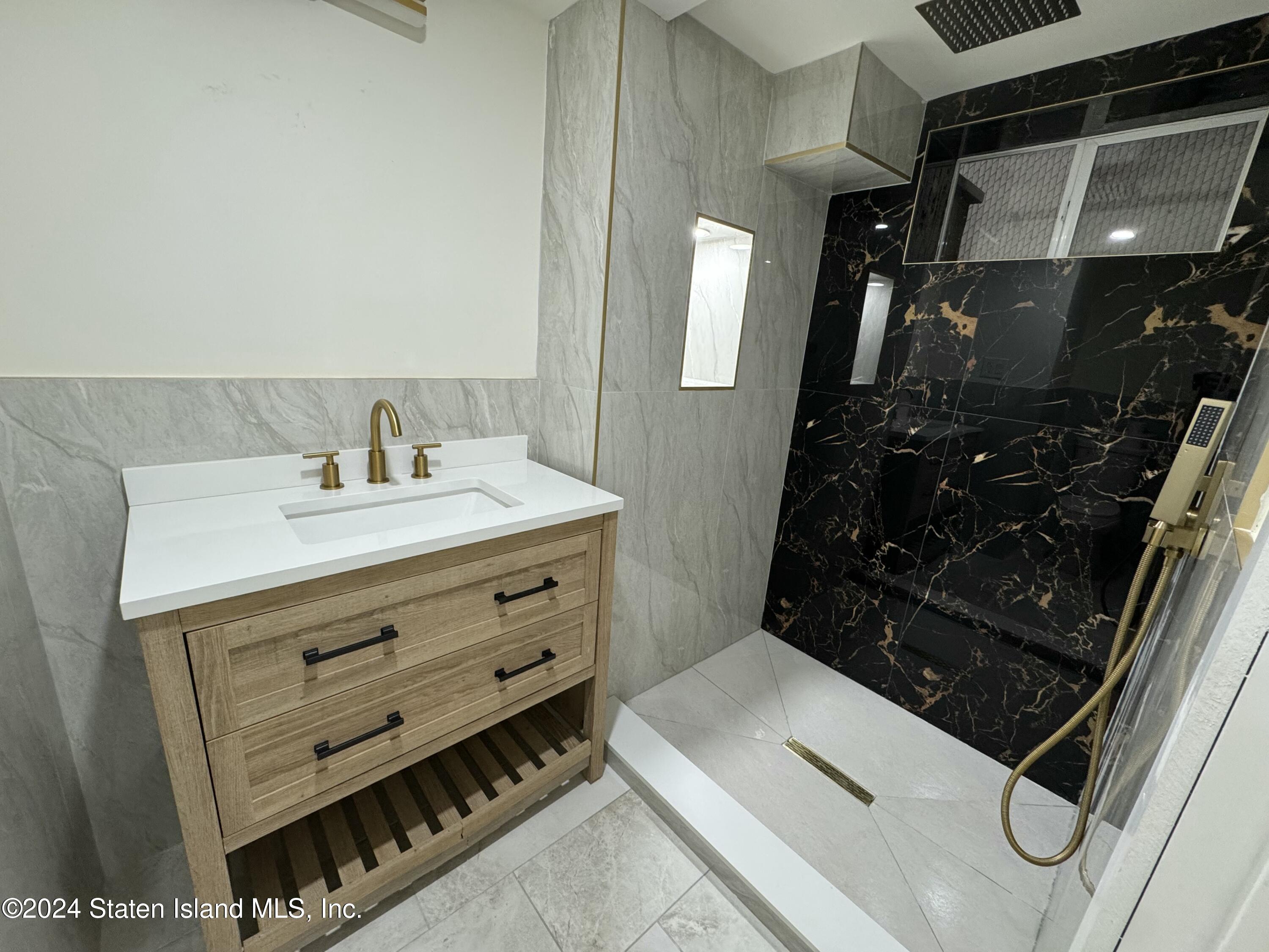 77 City Boulevard, Staten Island, NY, 10301 image 27