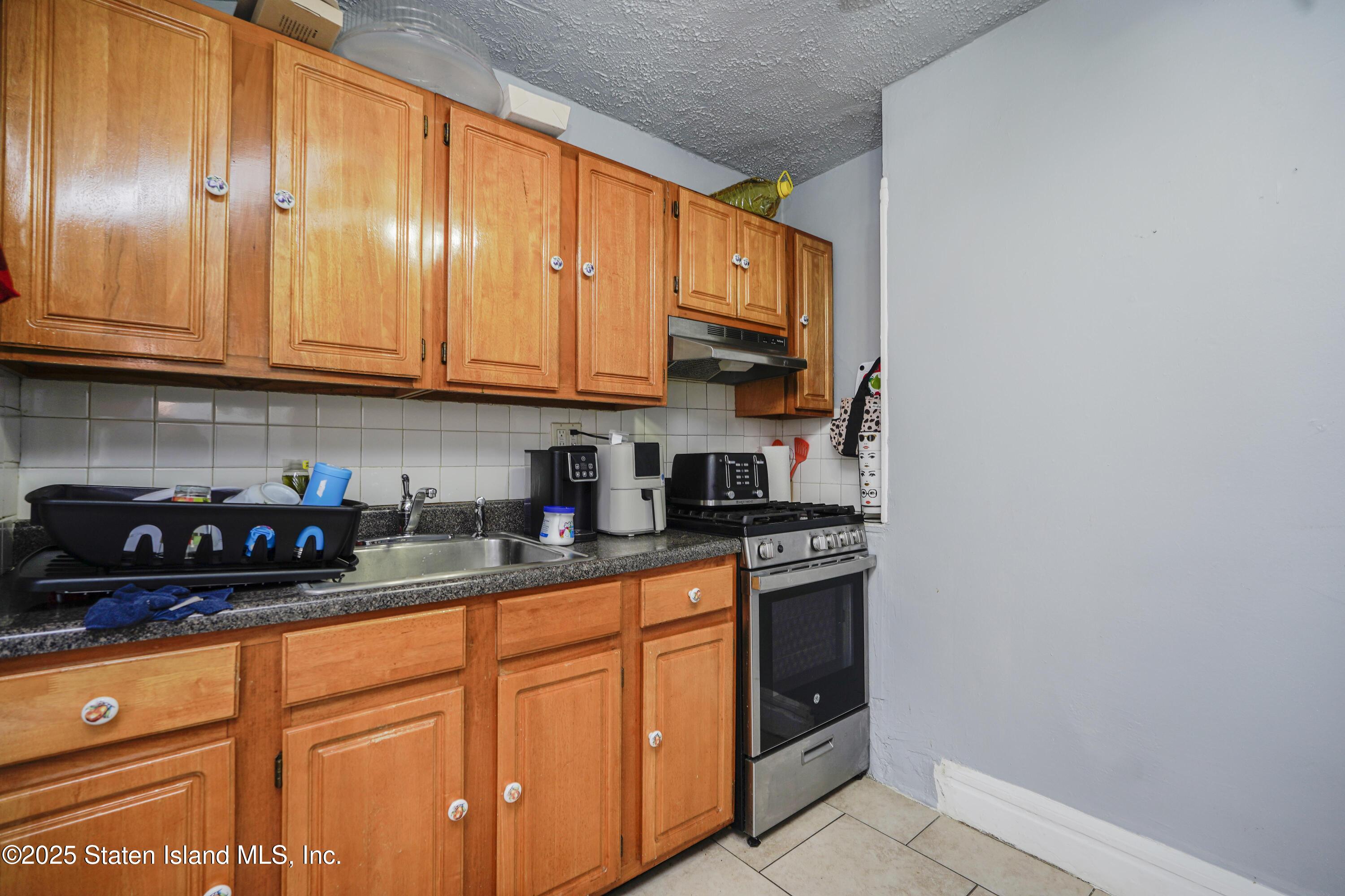 435 East 4th Street, Brooklyn, NY, 11218 image 34