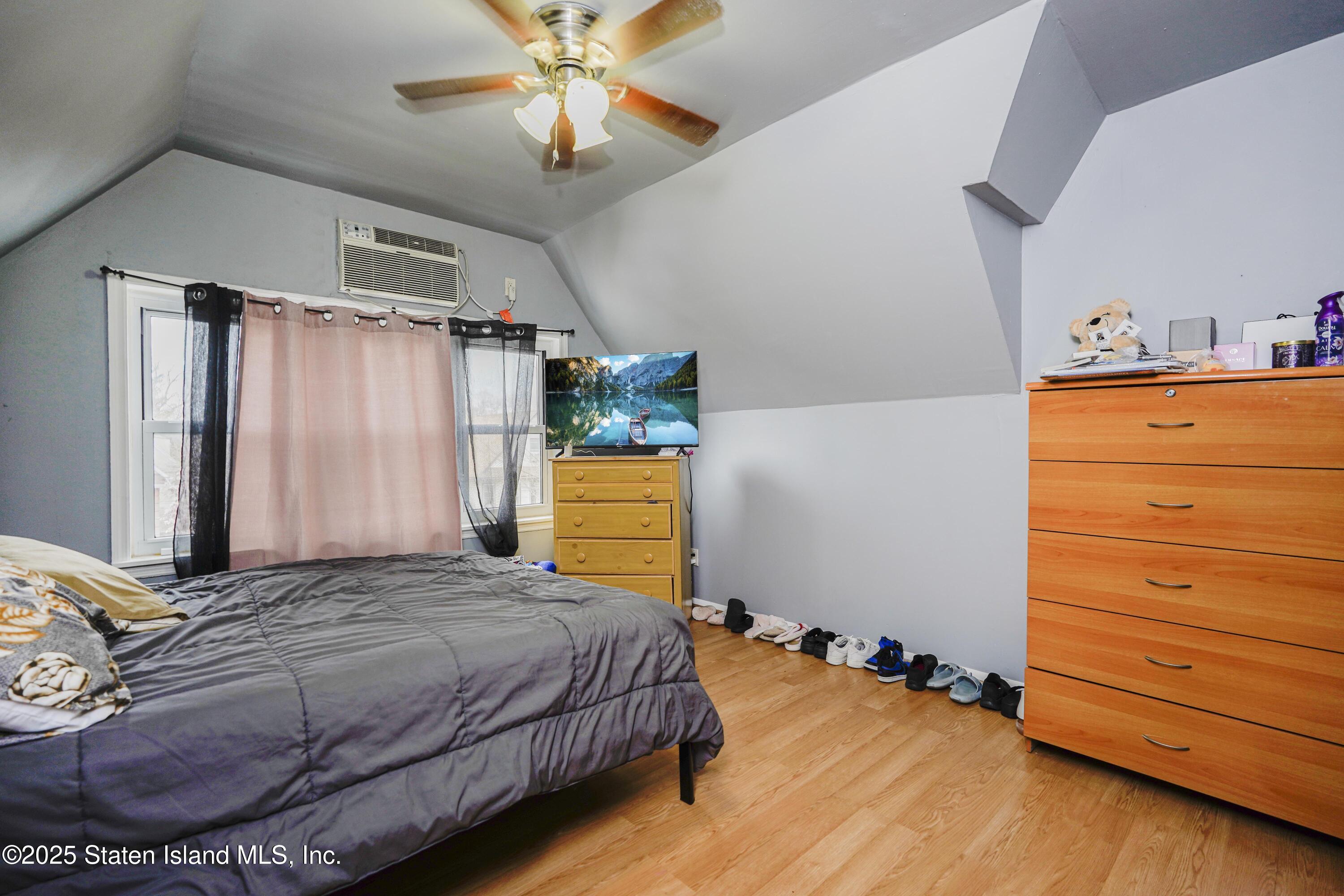 435 East 4th Street, Brooklyn, NY, 11218 image 38